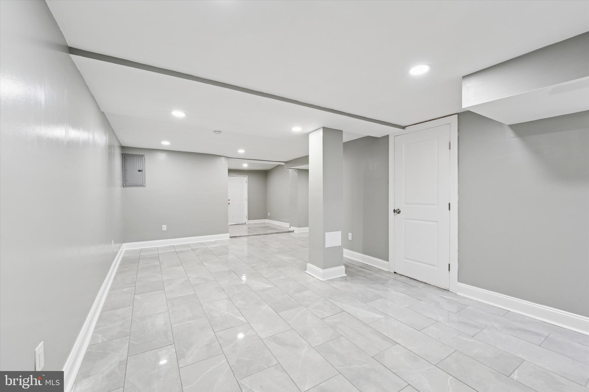 1319 PATRICK HENRY PLACE