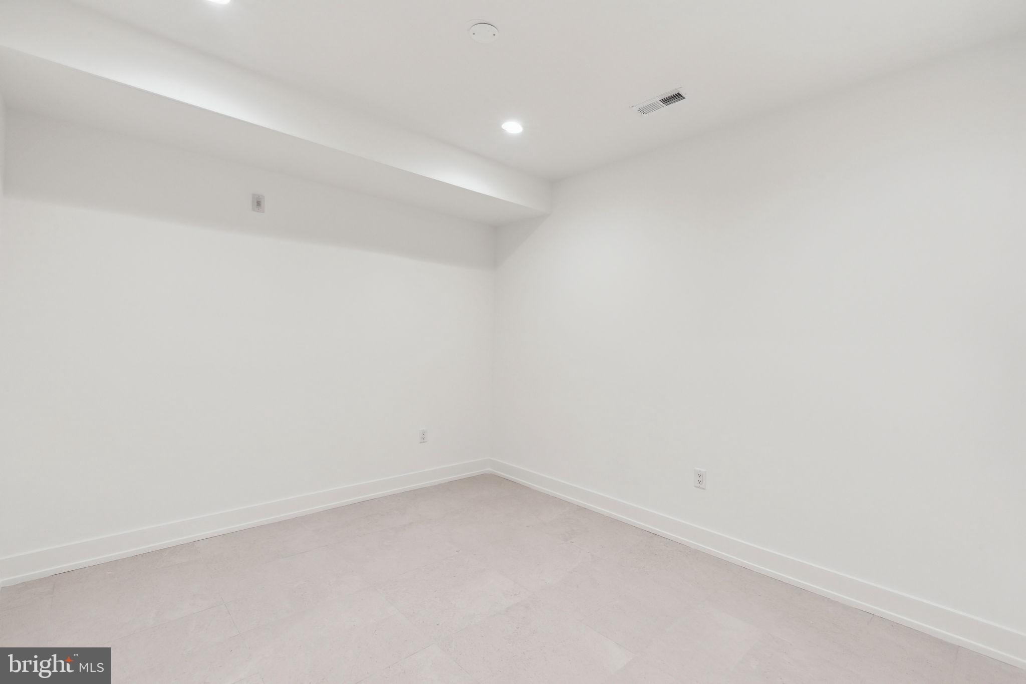 1214 E SUSQUEHANNA AVENUE B