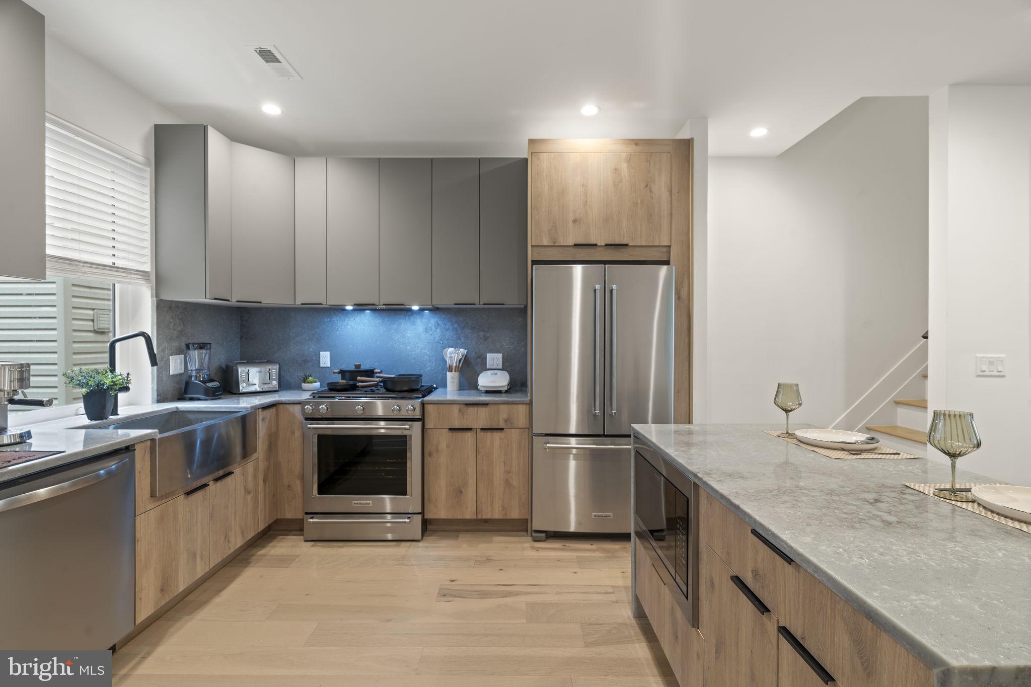 1214 E SUSQUEHANNA AVENUE D