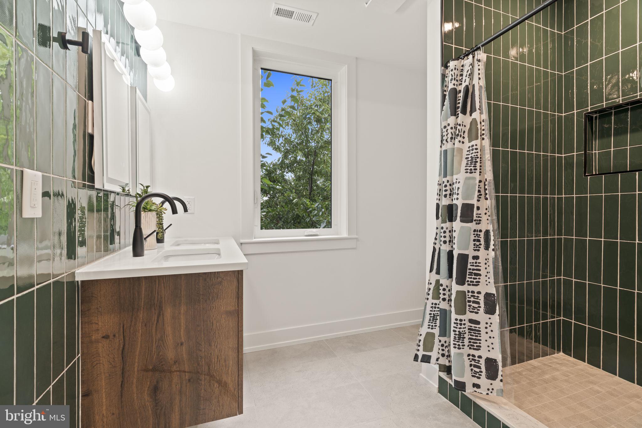 1214 E SUSQUEHANNA AVENUE D