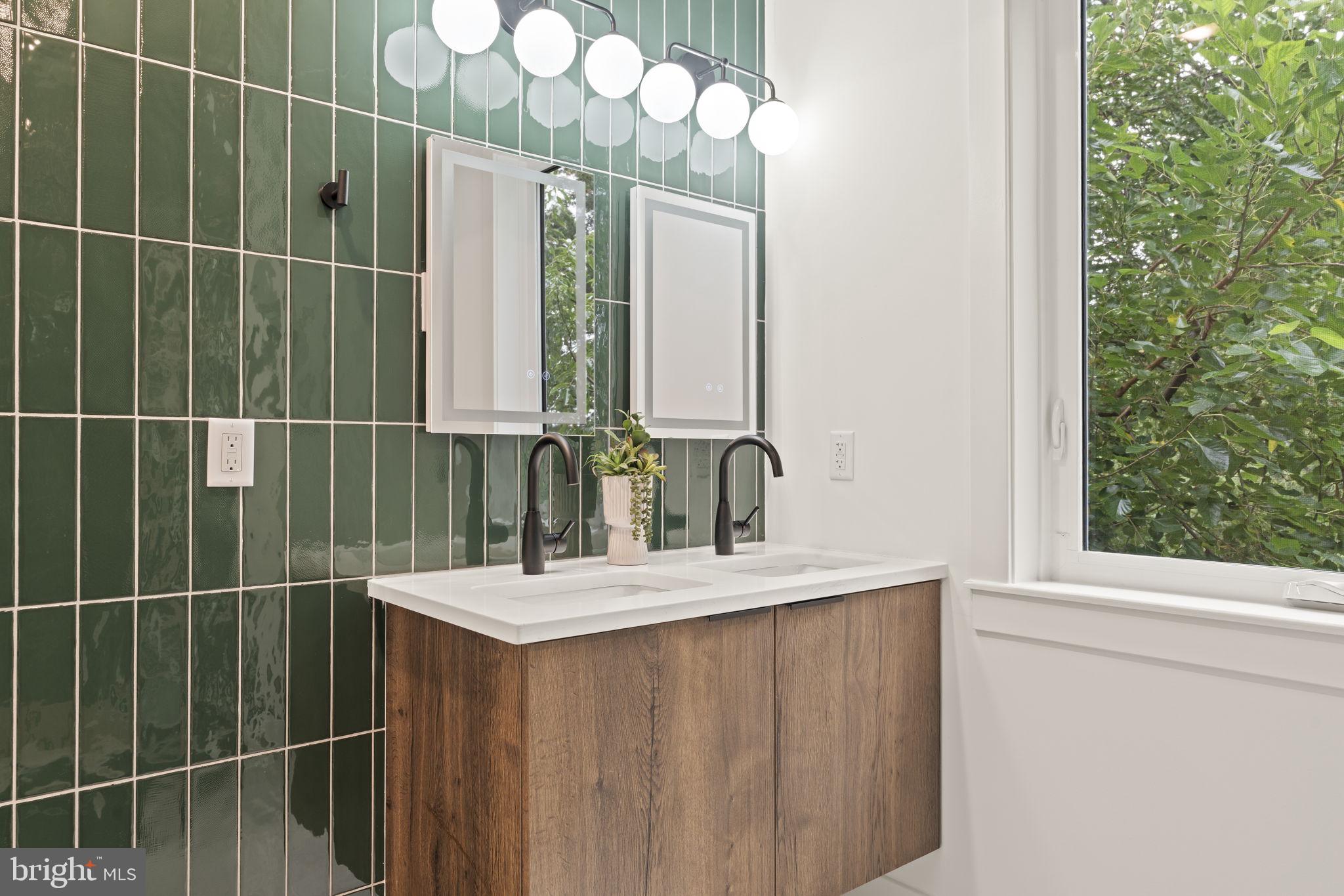 1214 E SUSQUEHANNA AVENUE D