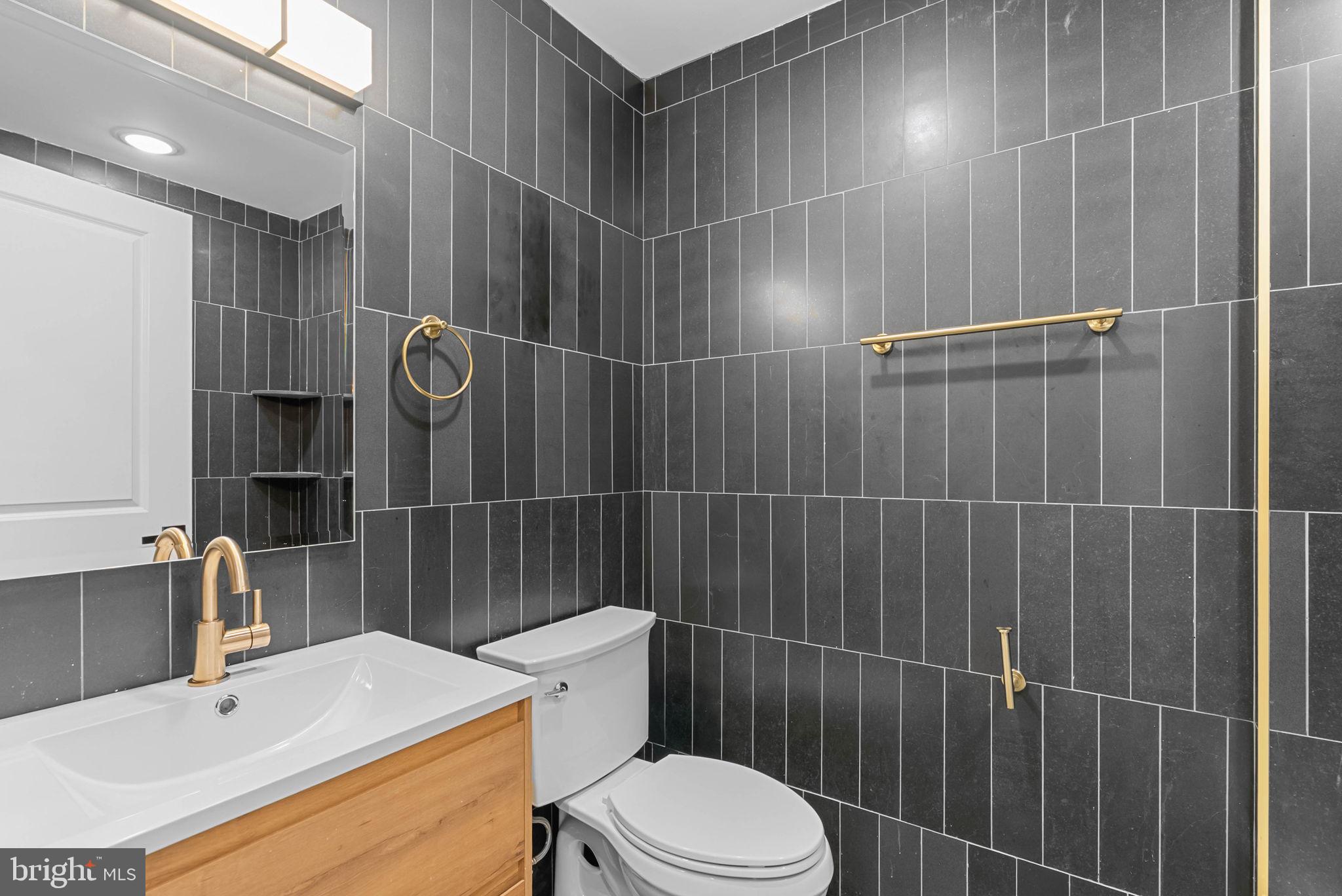 107 ELLSWORTH STREET