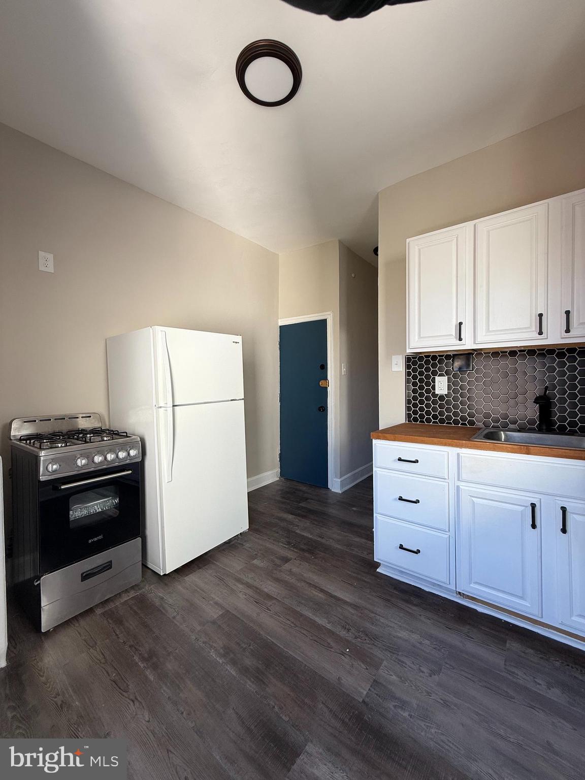 1207 FEDERAL STREET 3