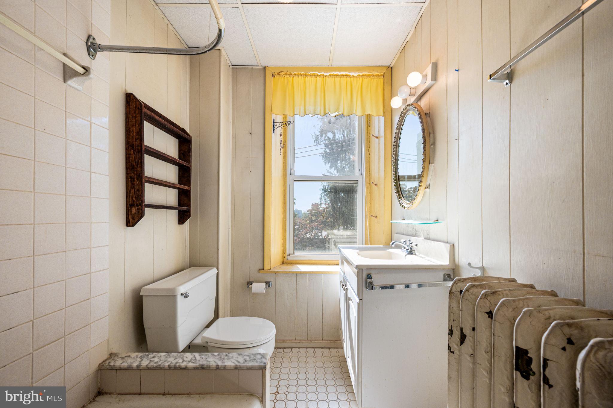 174 LAURISTON STREET 76