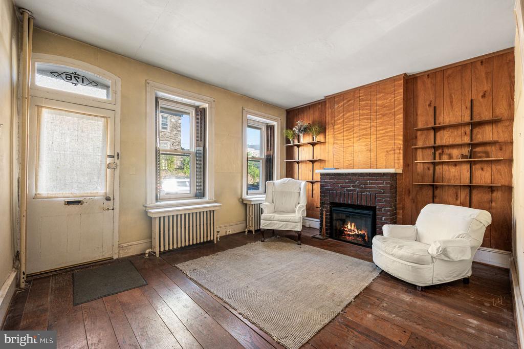 174 LAURISTON STREET 76