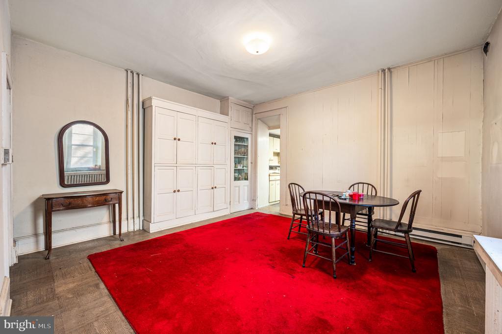 174 LAURISTON STREET 76