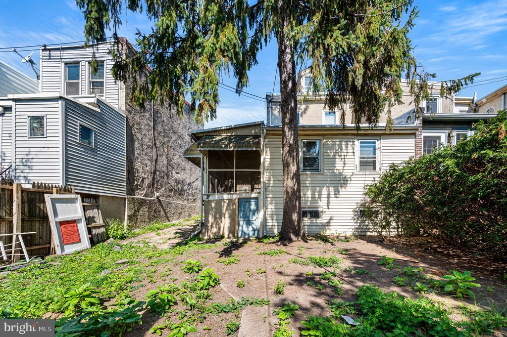 174 LAURISTON STREET 76