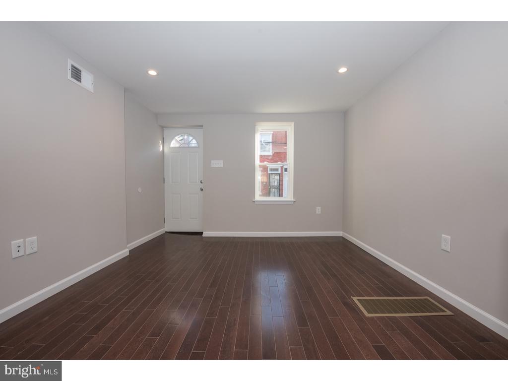437 GREENWICH STREET