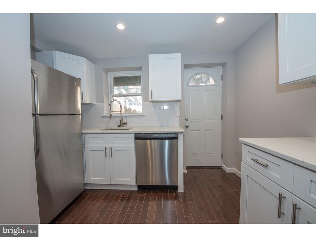 437 GREENWICH STREET