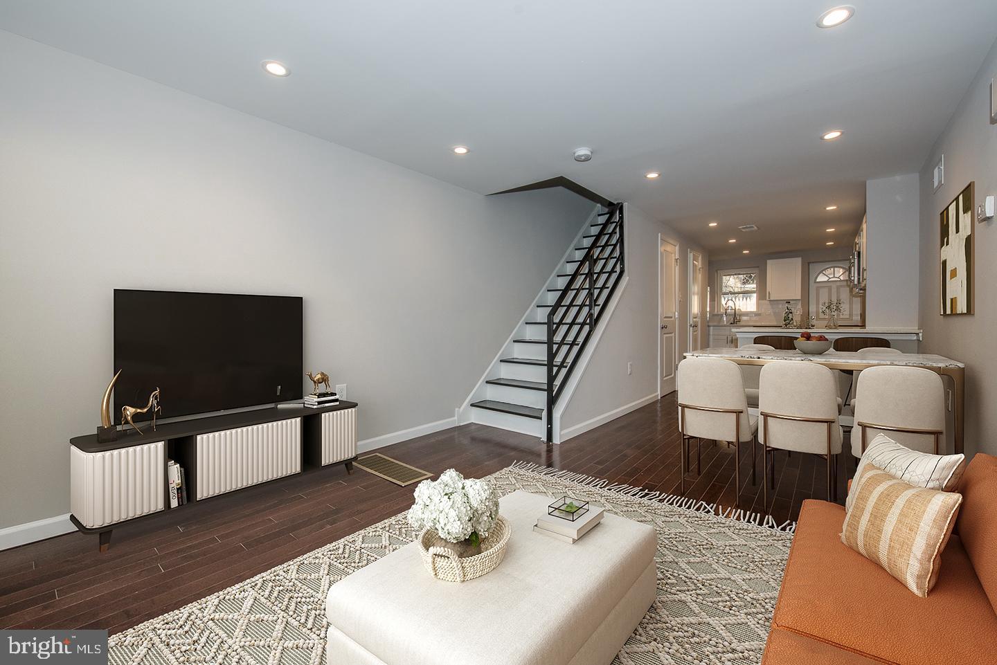 437 GREENWICH STREET