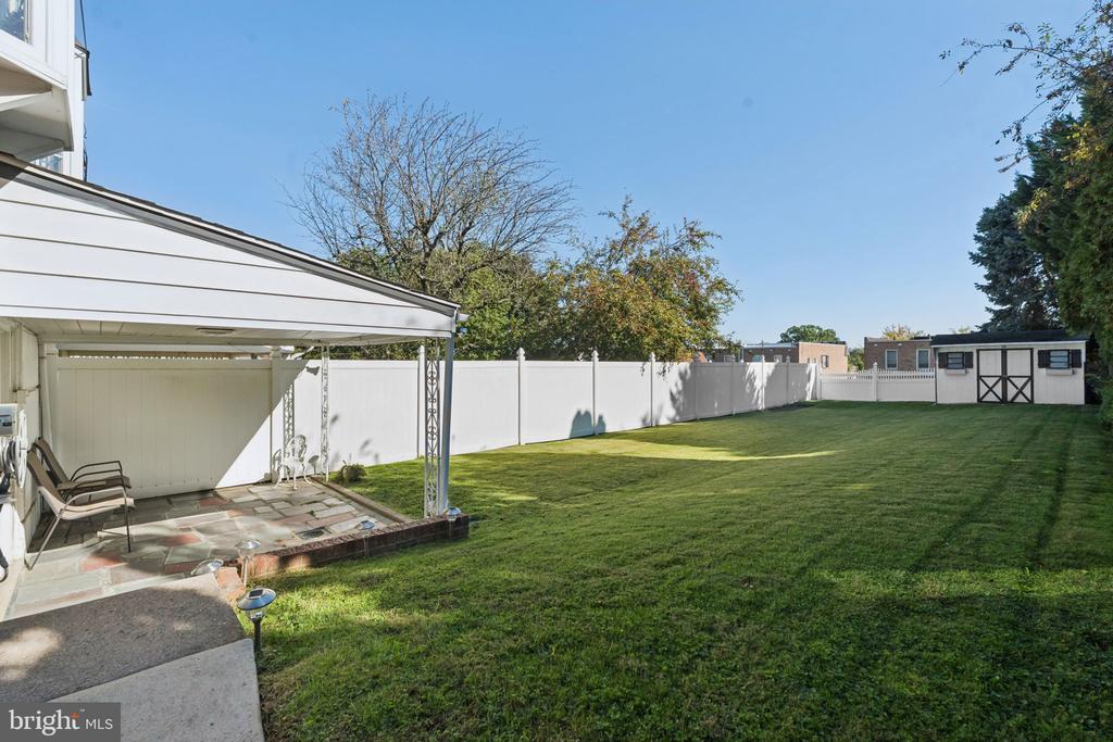 221 RIDGEFIELD ROAD