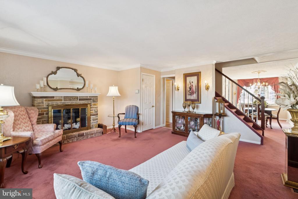 221 RIDGEFIELD ROAD