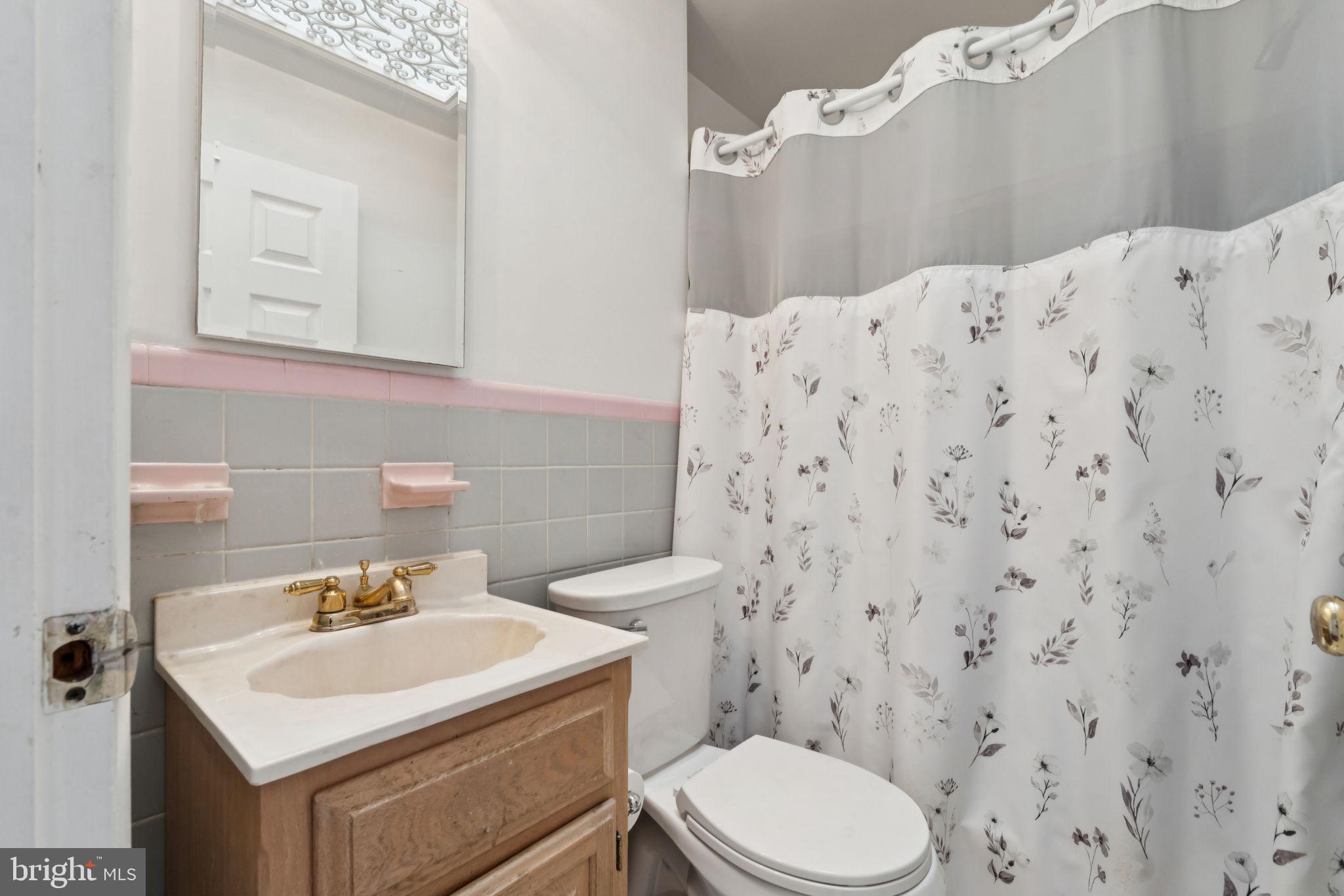 221 RIDGEFIELD ROAD