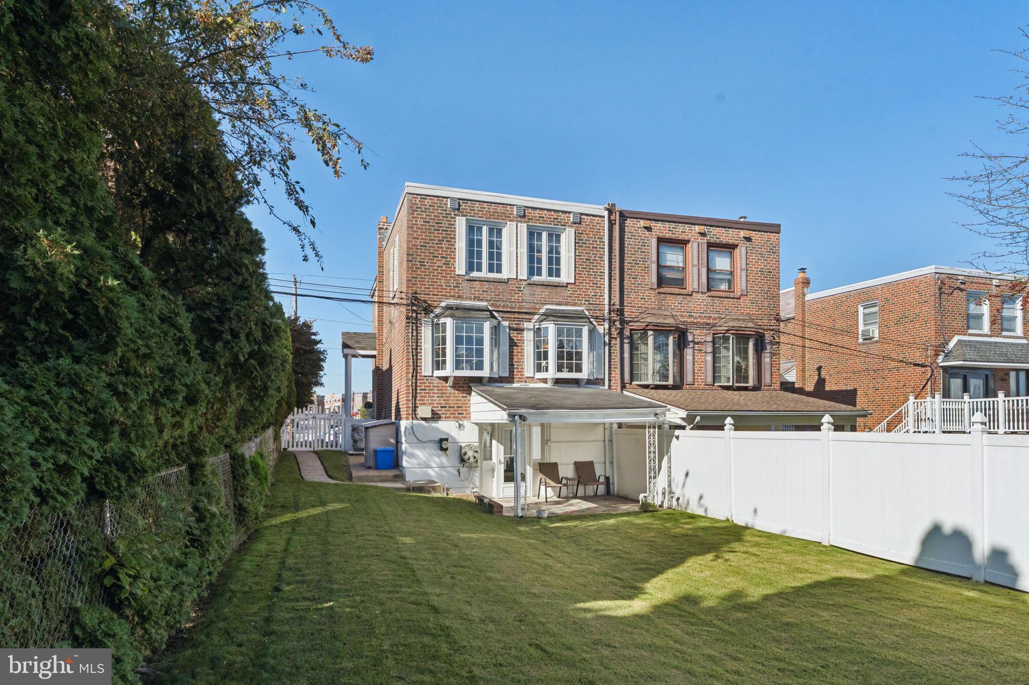 221 RIDGEFIELD ROAD
