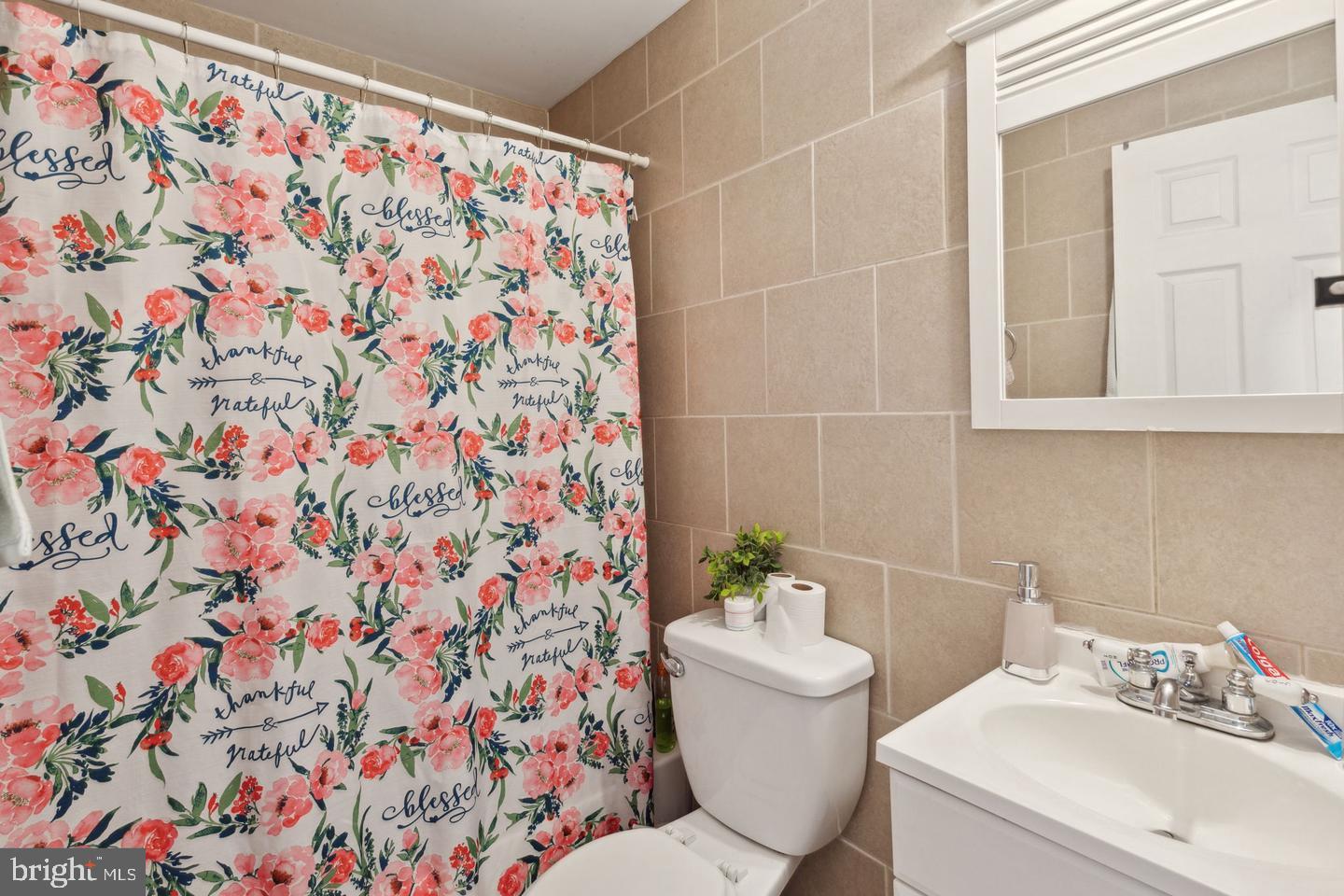 2022 N WOODSTOCK STREET