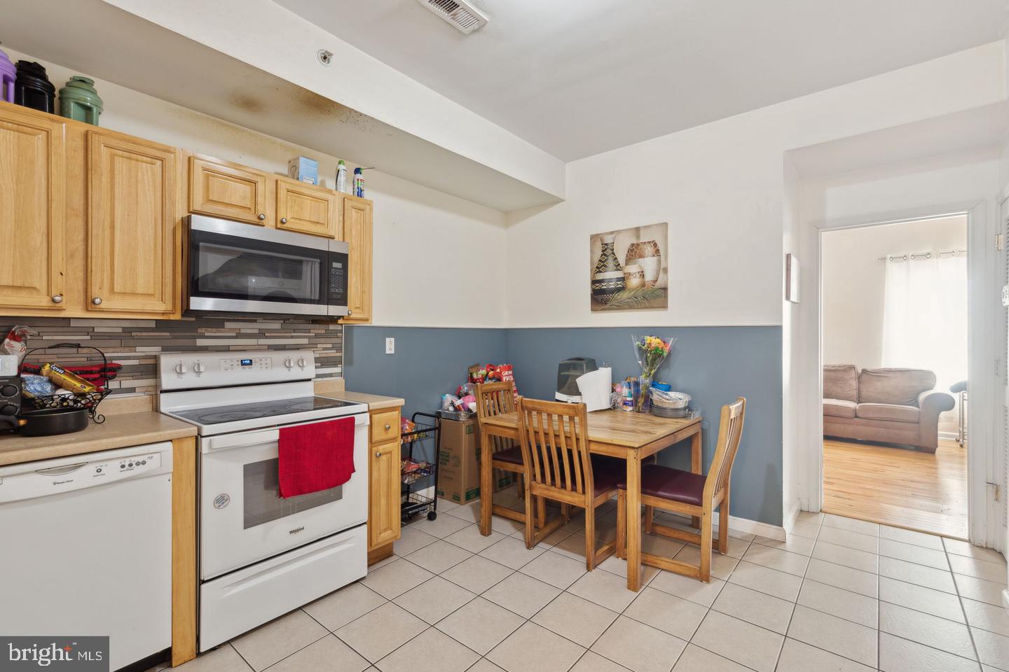 2022 N WOODSTOCK STREET