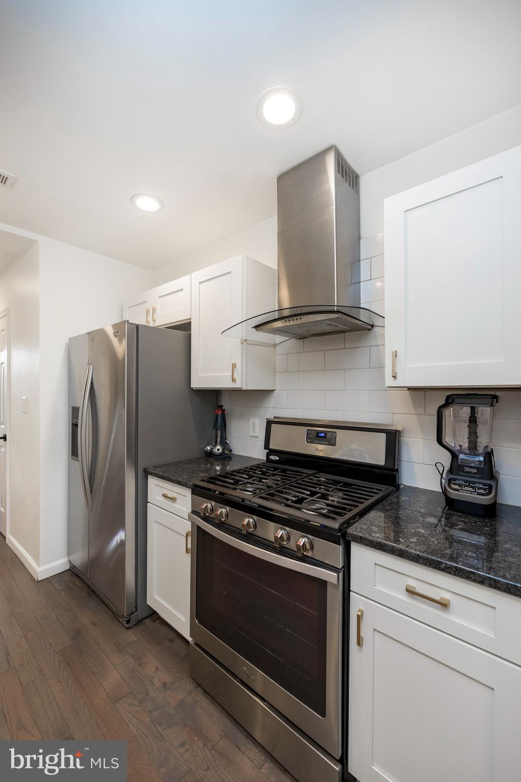 3013 W HARPER STREET