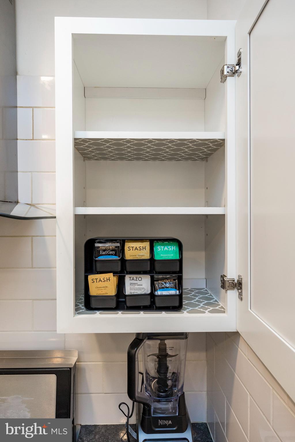 3013 W HARPER STREET