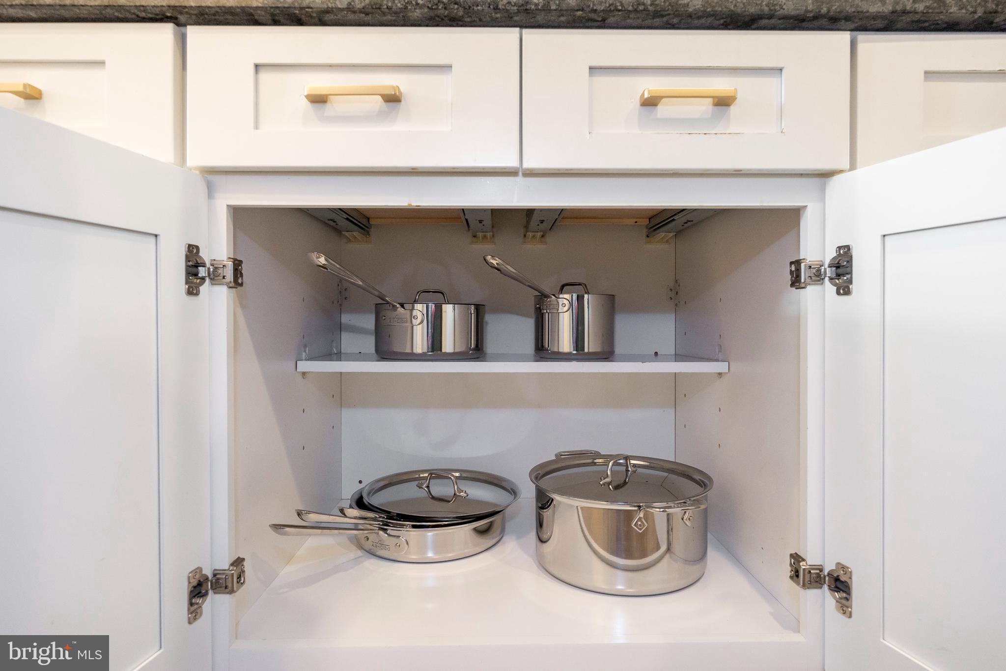 3013 W HARPER STREET