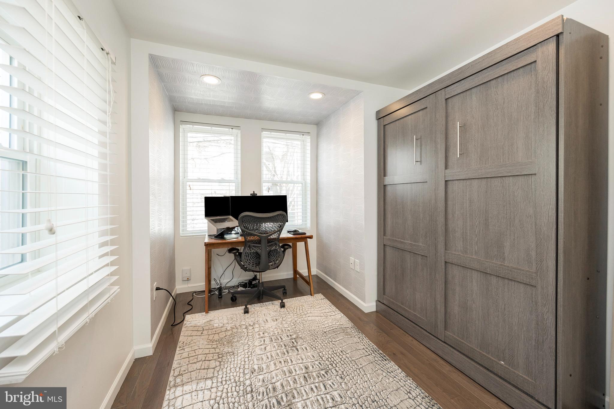 3013 W HARPER STREET