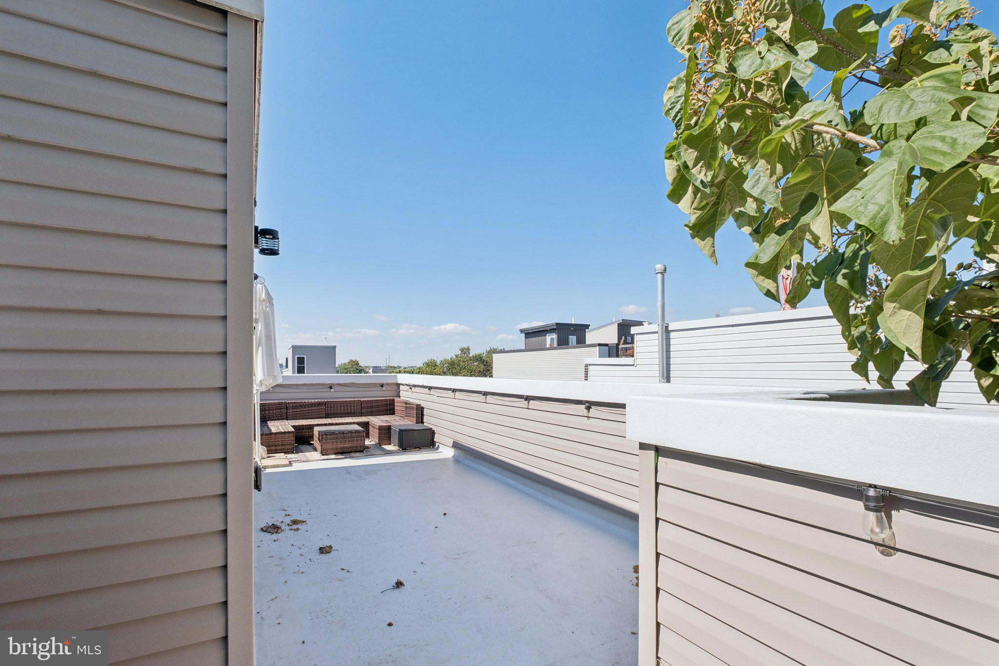 1533 S LAMBERT STREET