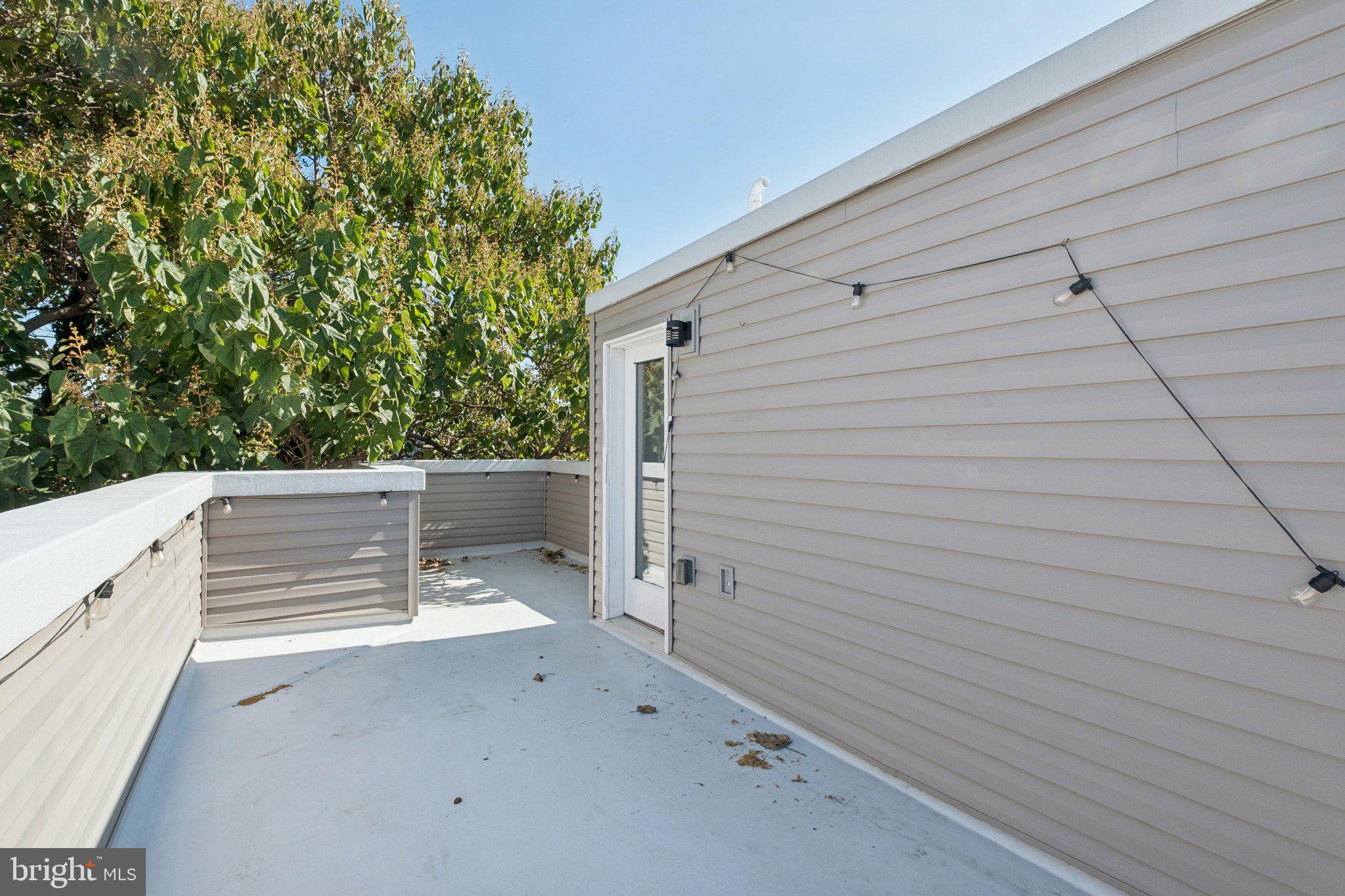 1533 S LAMBERT STREET