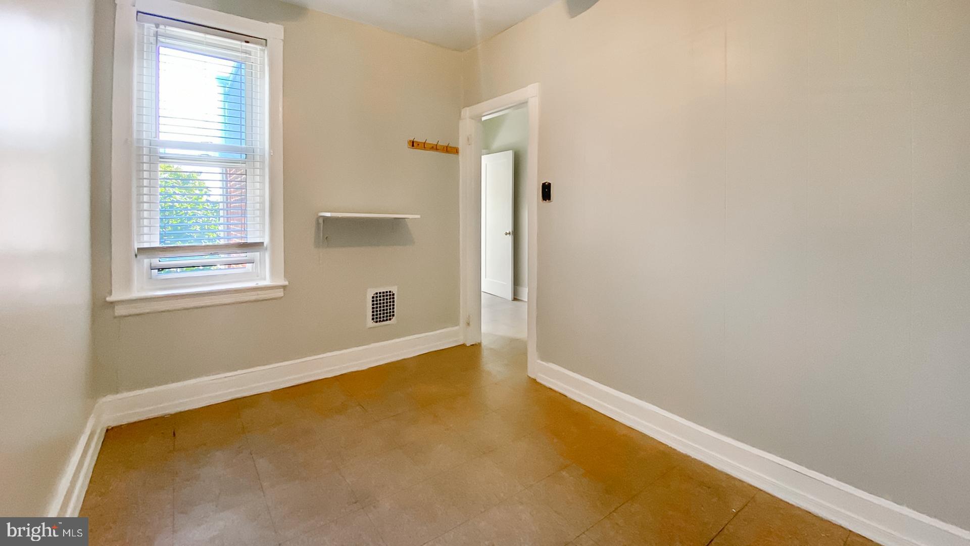 230 E WILLARD STREET