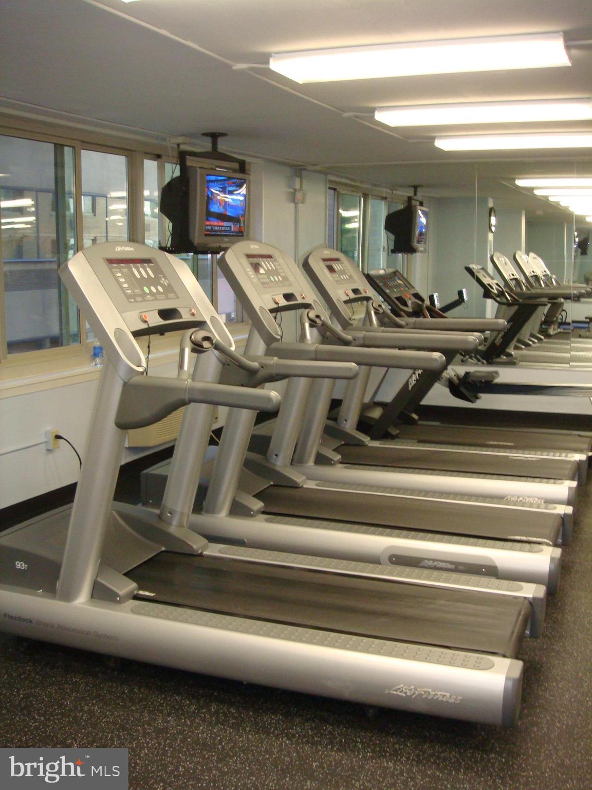 1919 CHESTNUT STREET 904