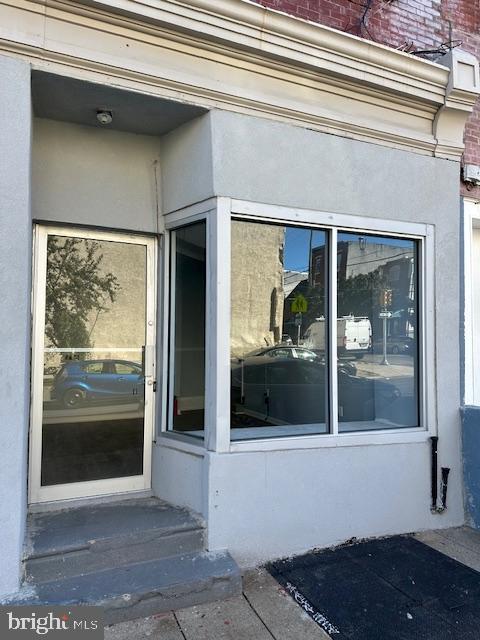 1633 W OXFORD STREET