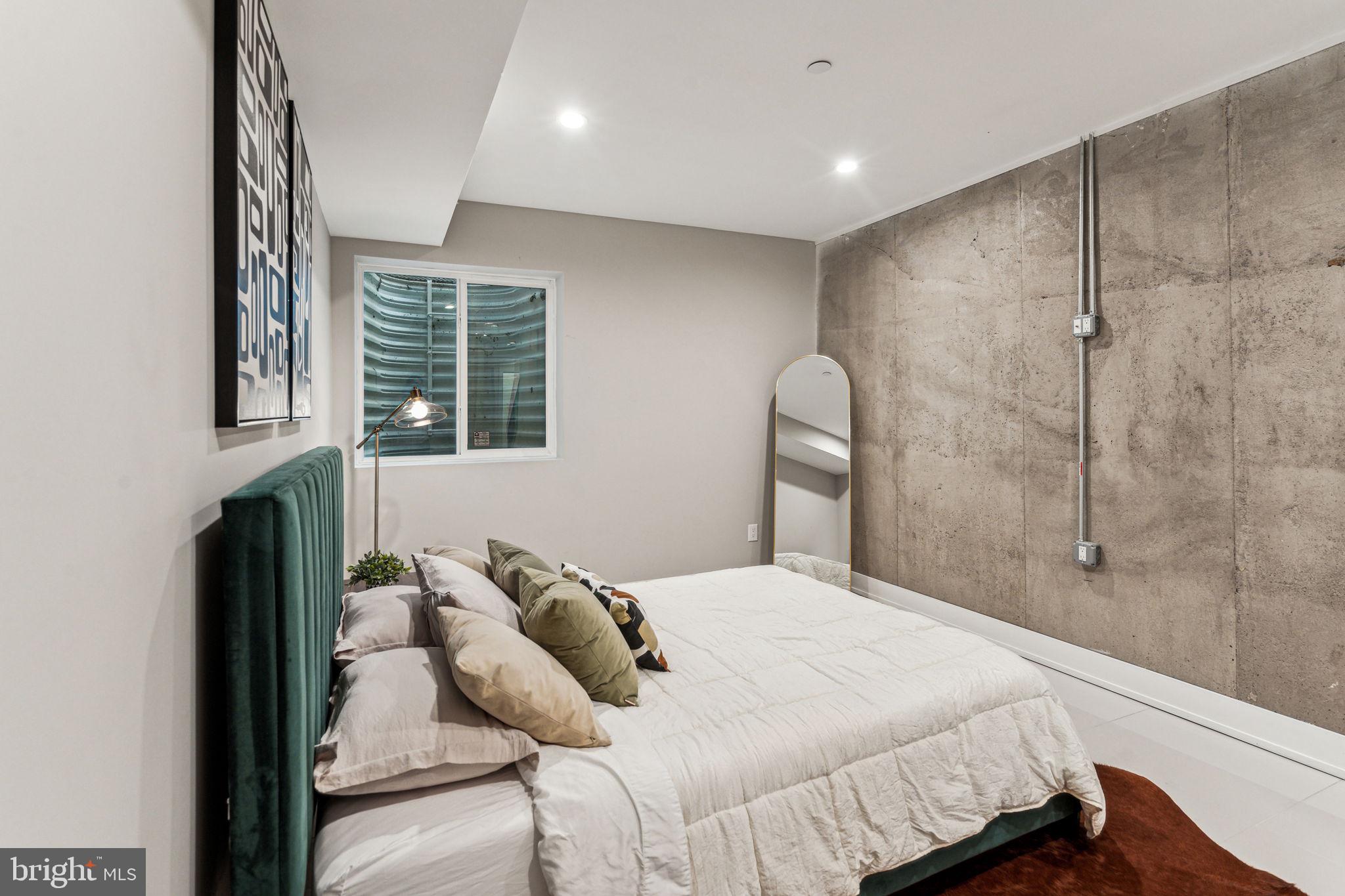 1514 S BAMBREY STREET