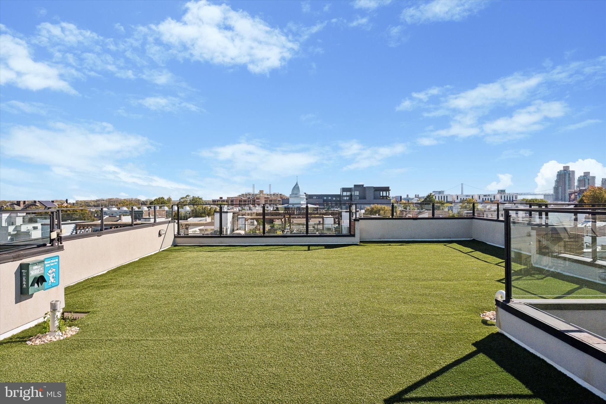 1247 E COLUMBIA AVENUE 3