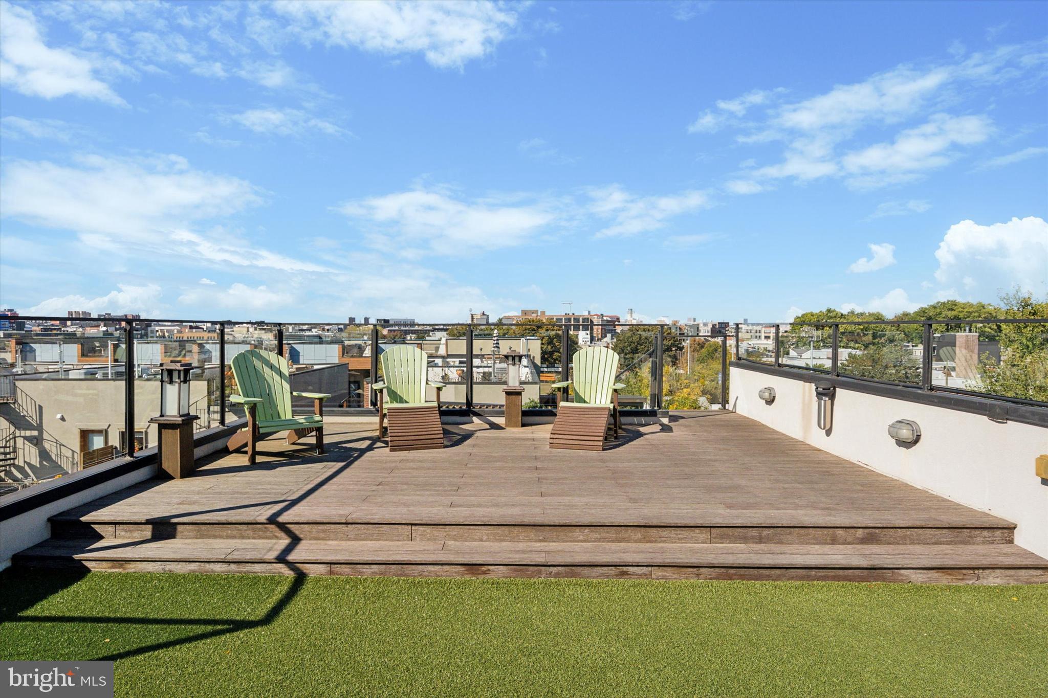 1247 E COLUMBIA AVENUE 3