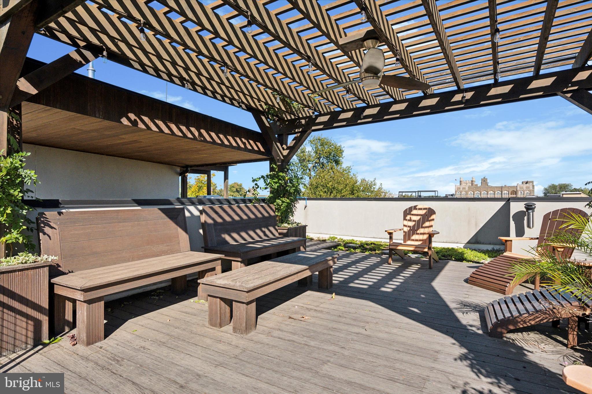 1247 E COLUMBIA AVENUE 3