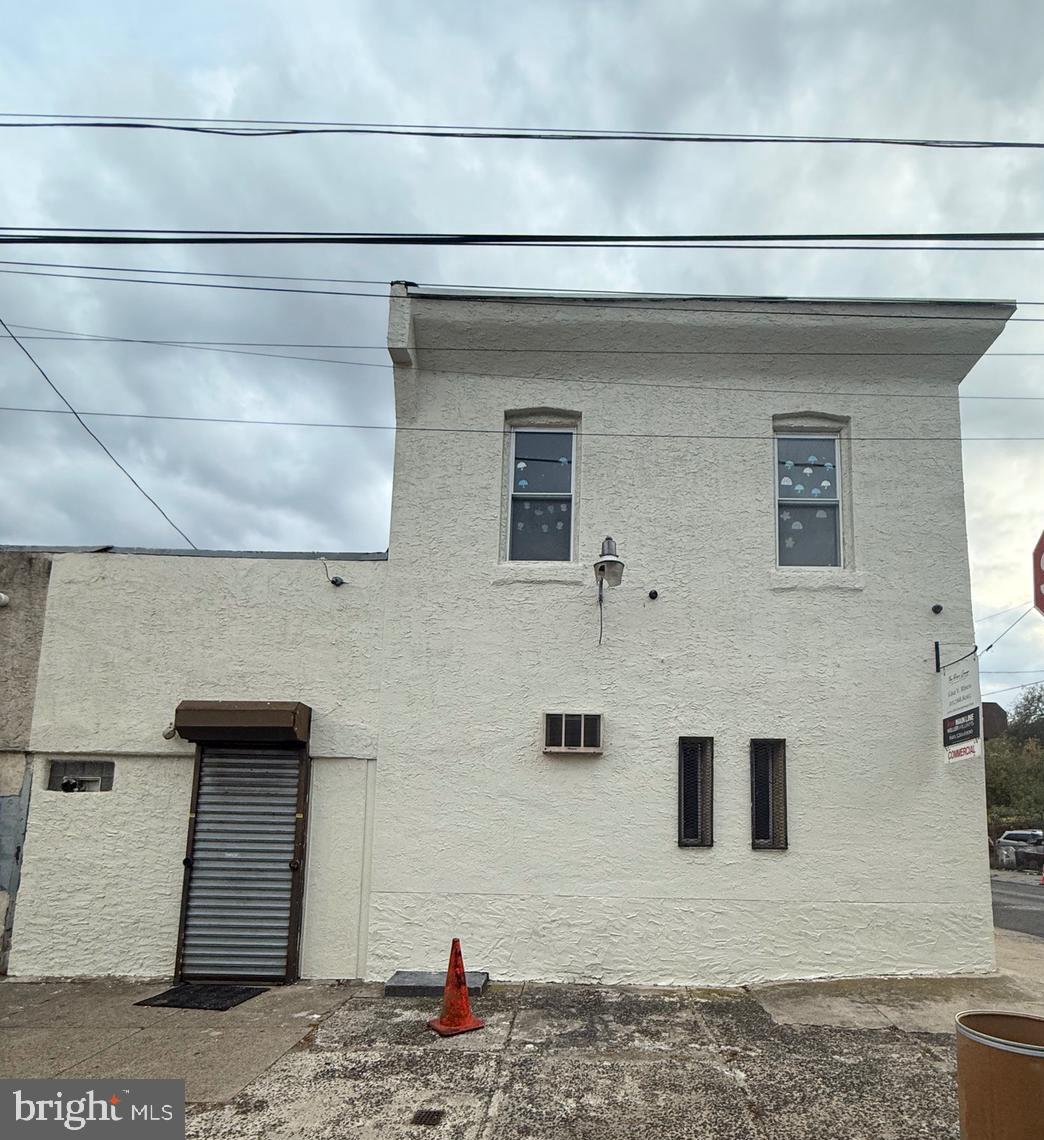 2642 W HUNTINGDON STREET