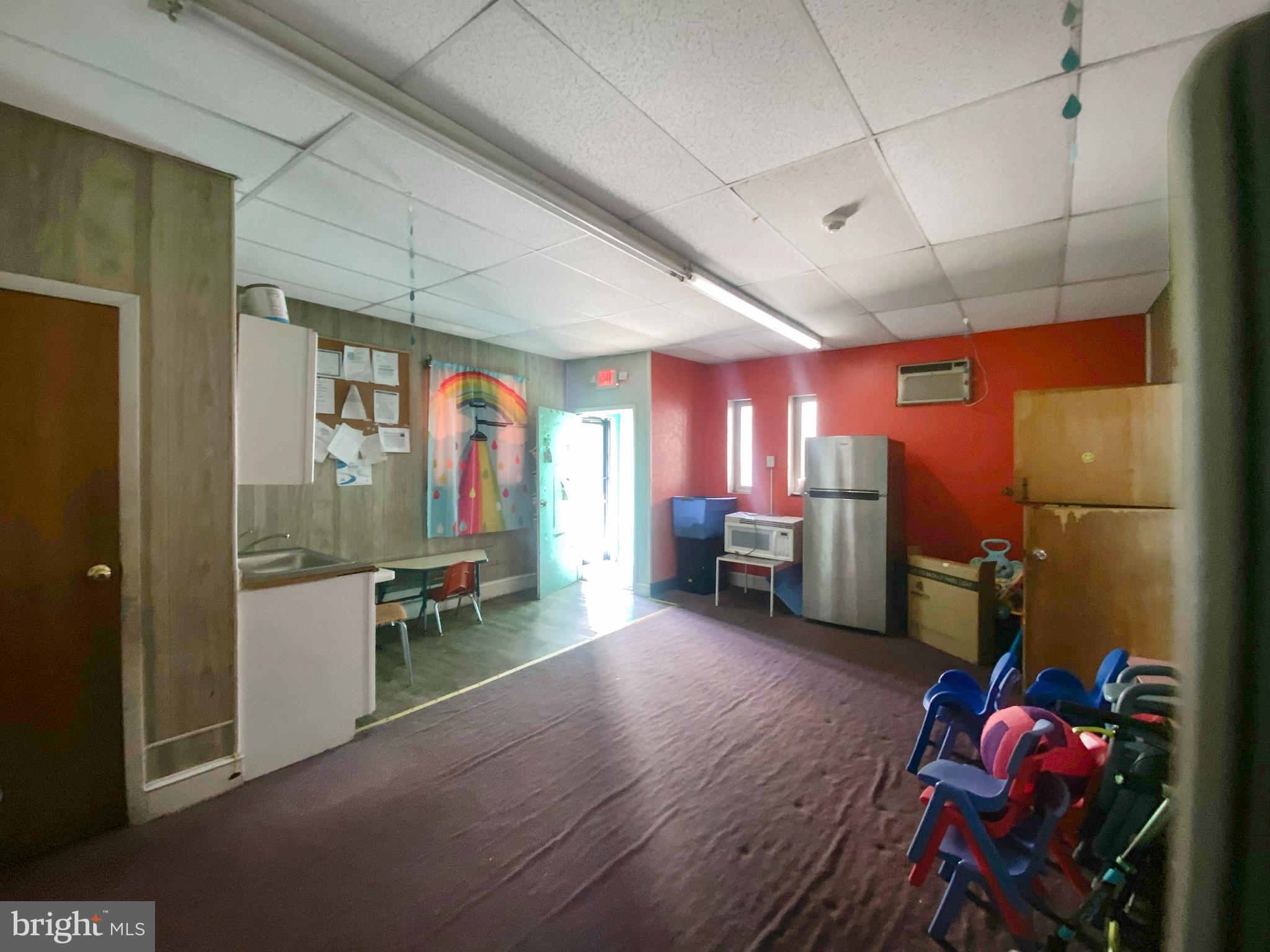 2642 W HUNTINGDON STREET