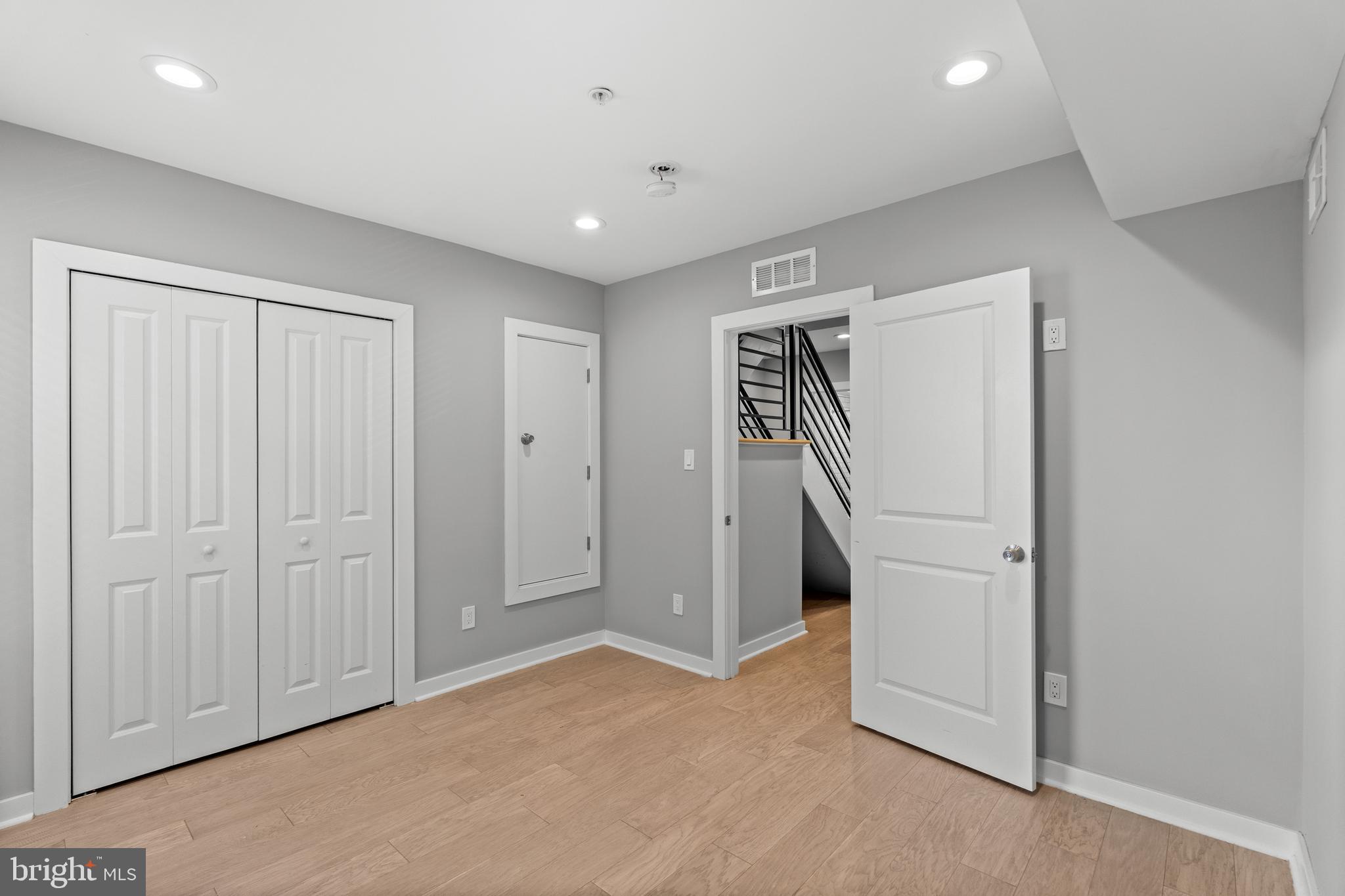 815 PERKIOMEN STREET 14