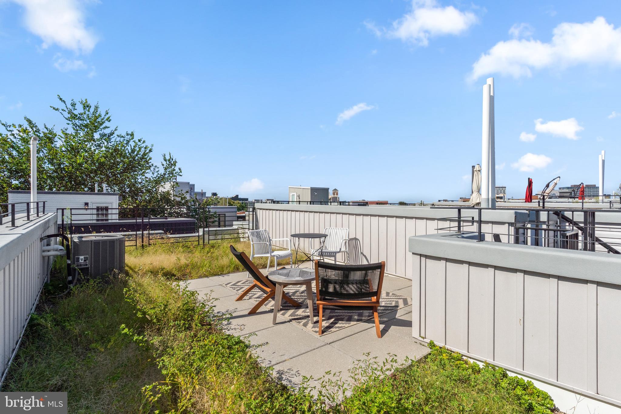 815 PERKIOMEN STREET 14