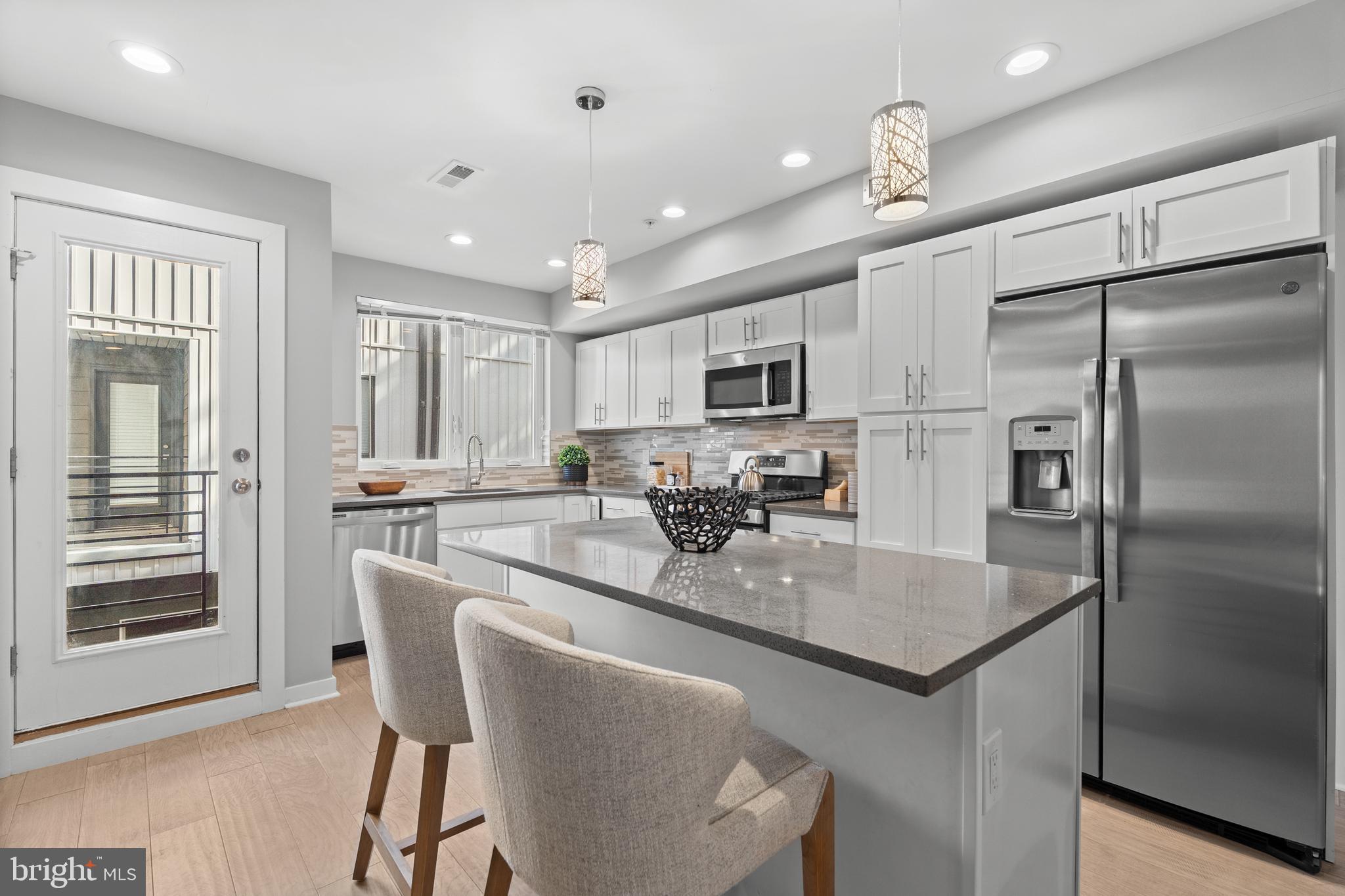 815 PERKIOMEN STREET 14