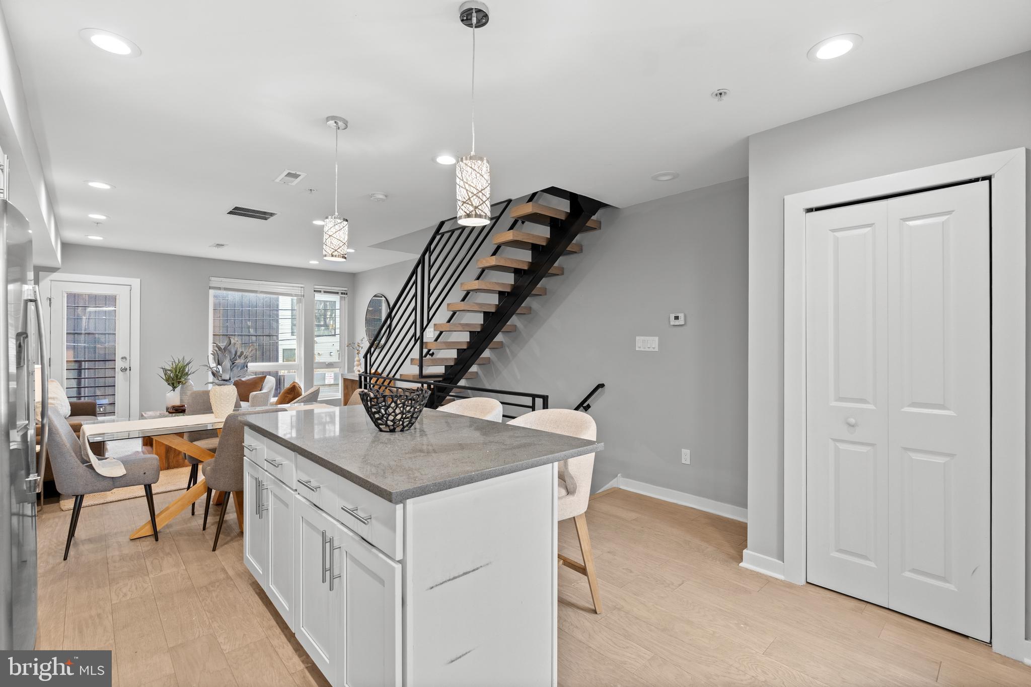 815 PERKIOMEN STREET 14