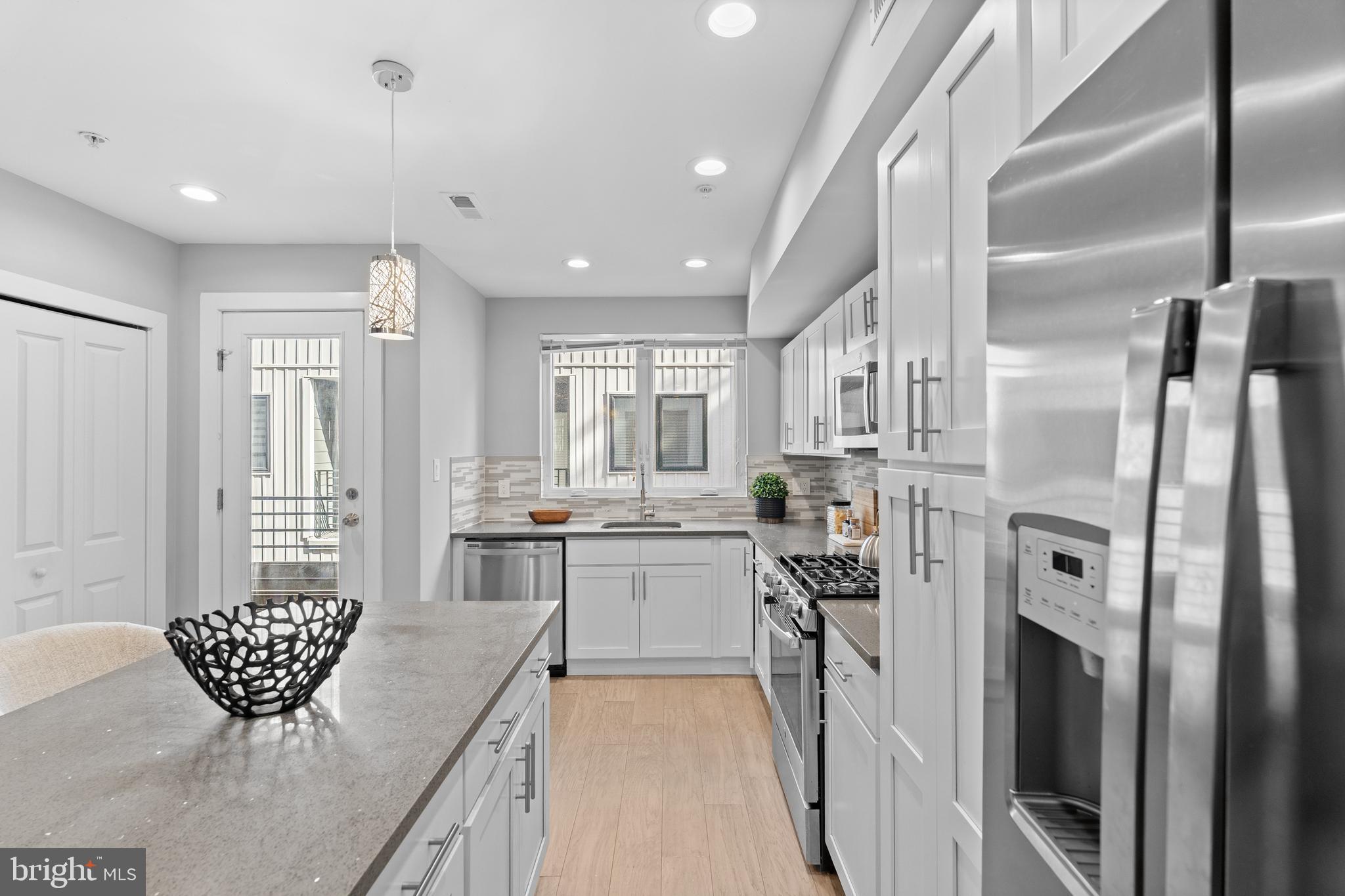 815 PERKIOMEN STREET 14