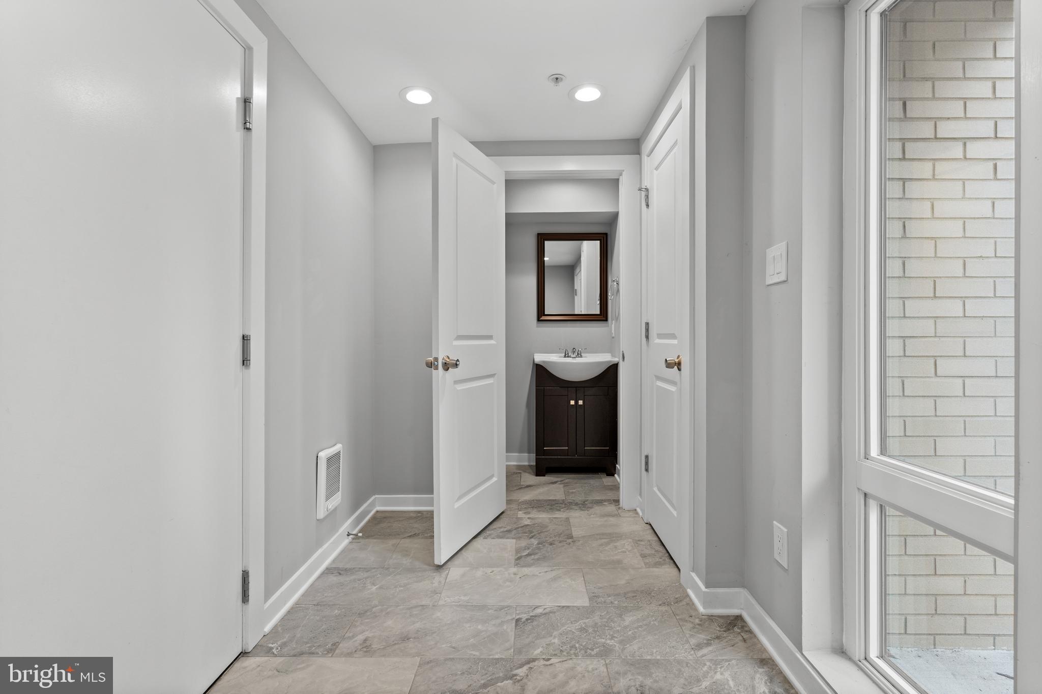 815 PERKIOMEN STREET 14