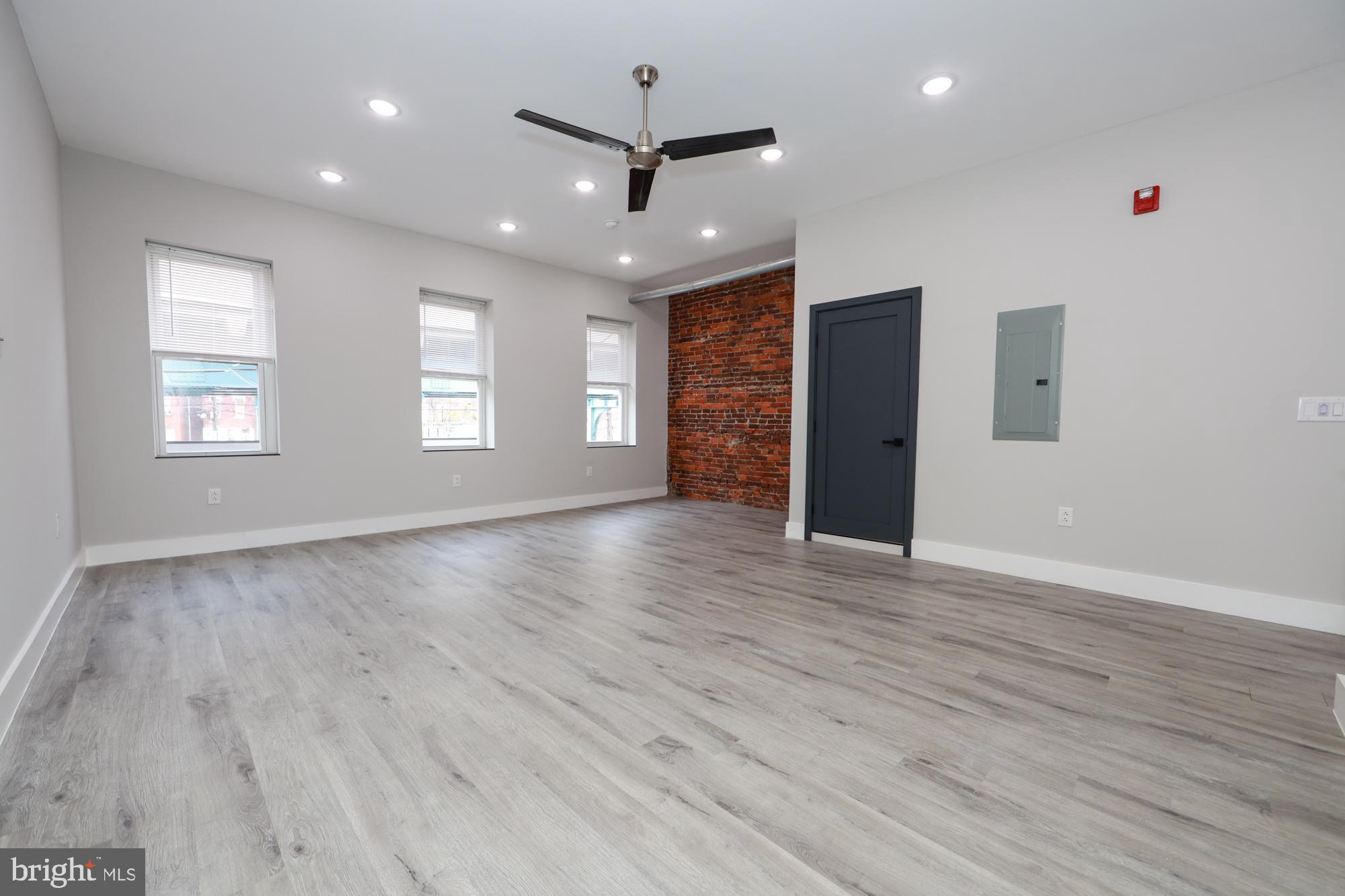 3565 & 3567 KENSINGTON AVENUE