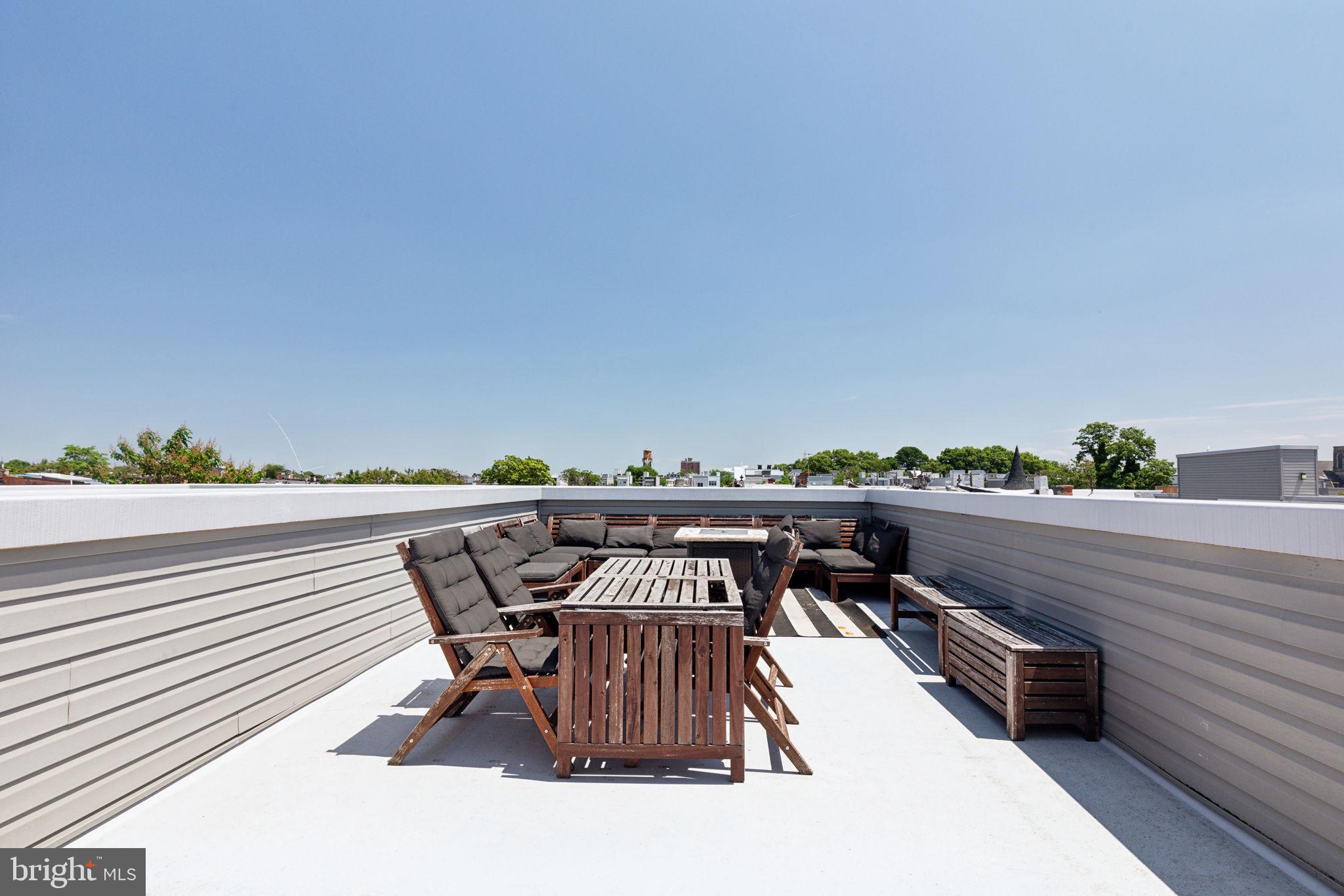 1510 N HOLLYWOOD STREET