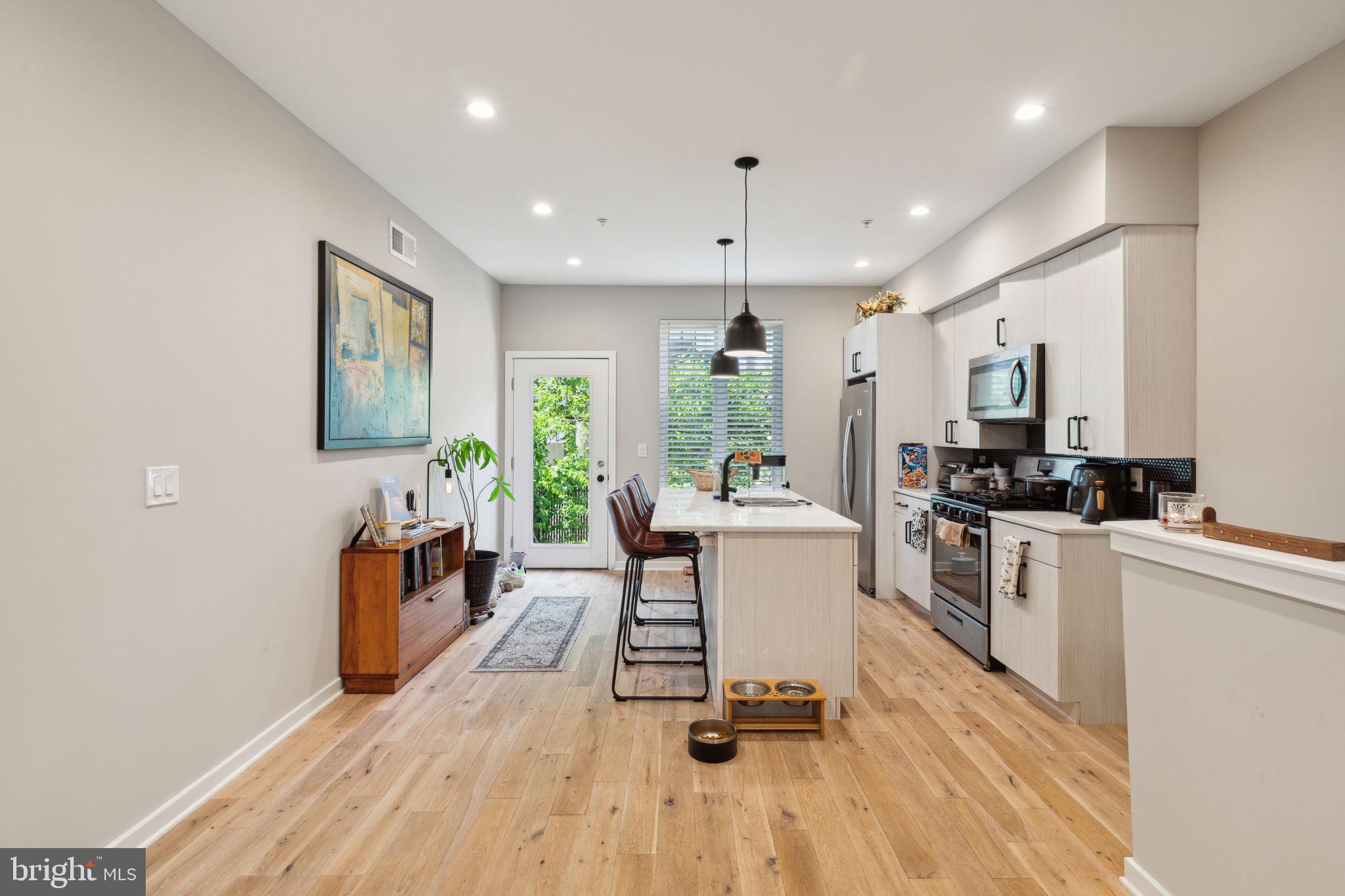 1510 N HOLLYWOOD STREET