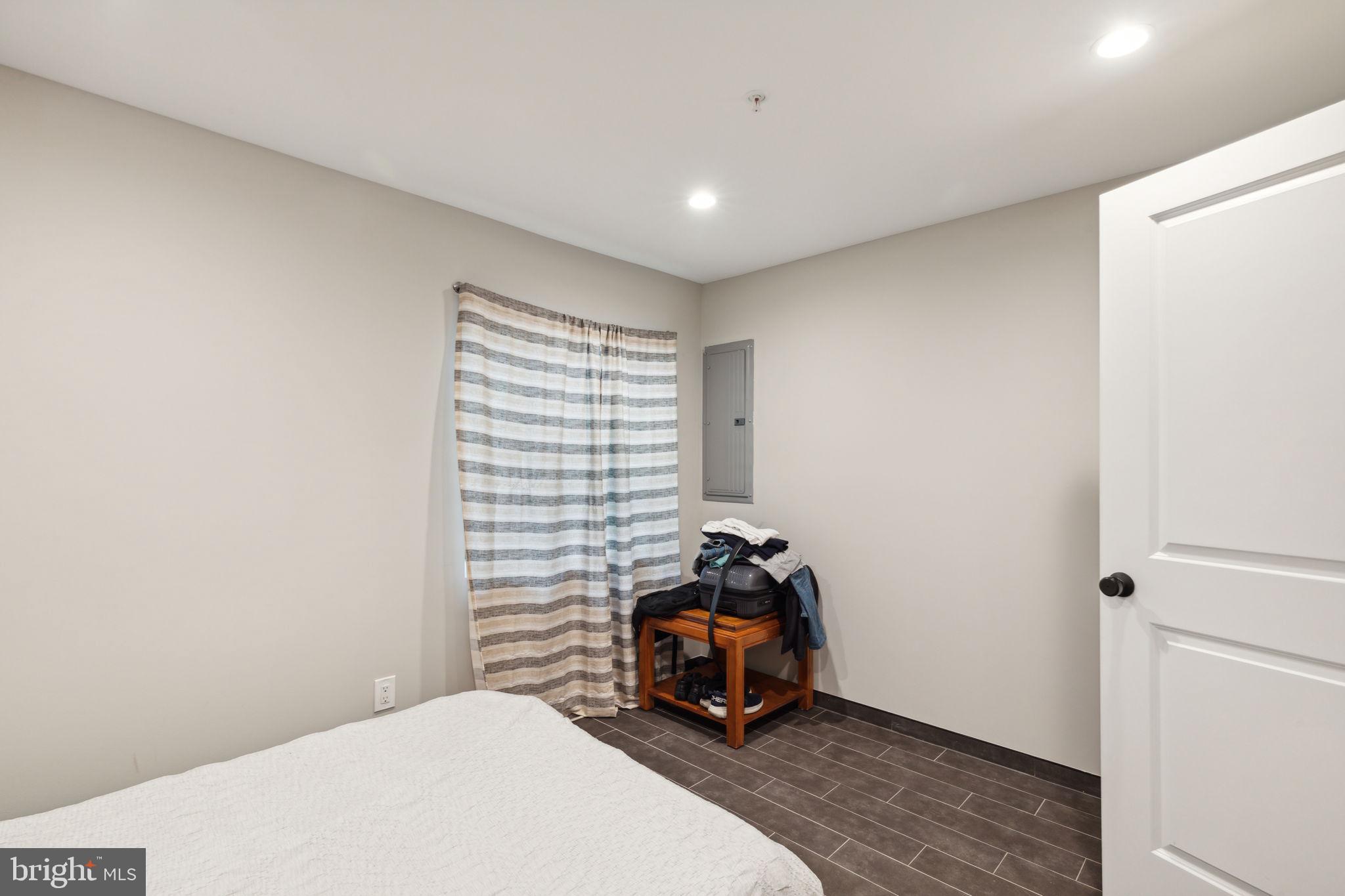 1510 N HOLLYWOOD STREET