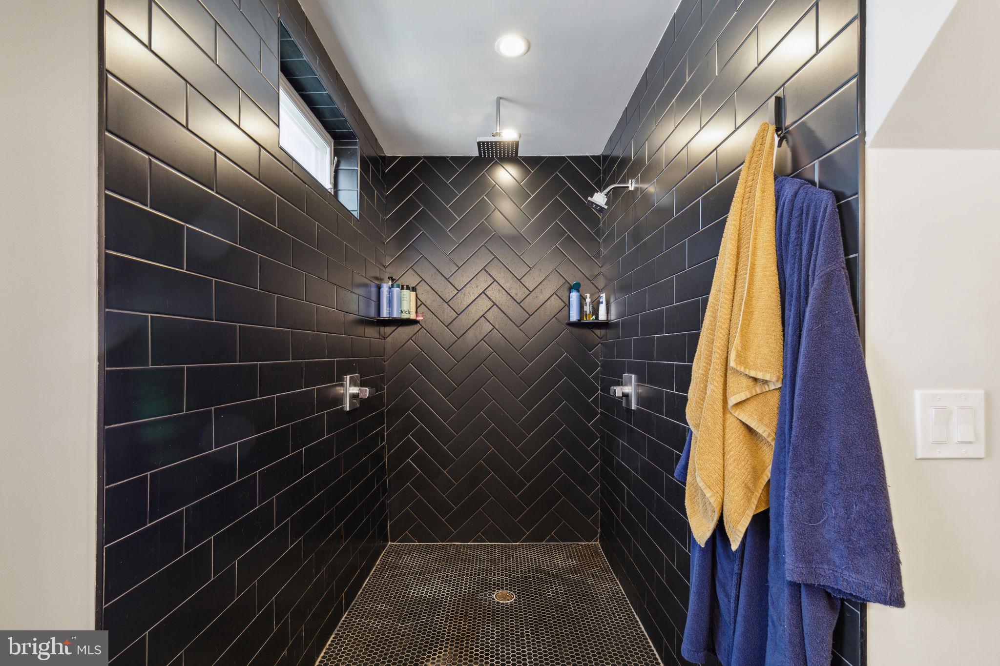 1510 N HOLLYWOOD STREET