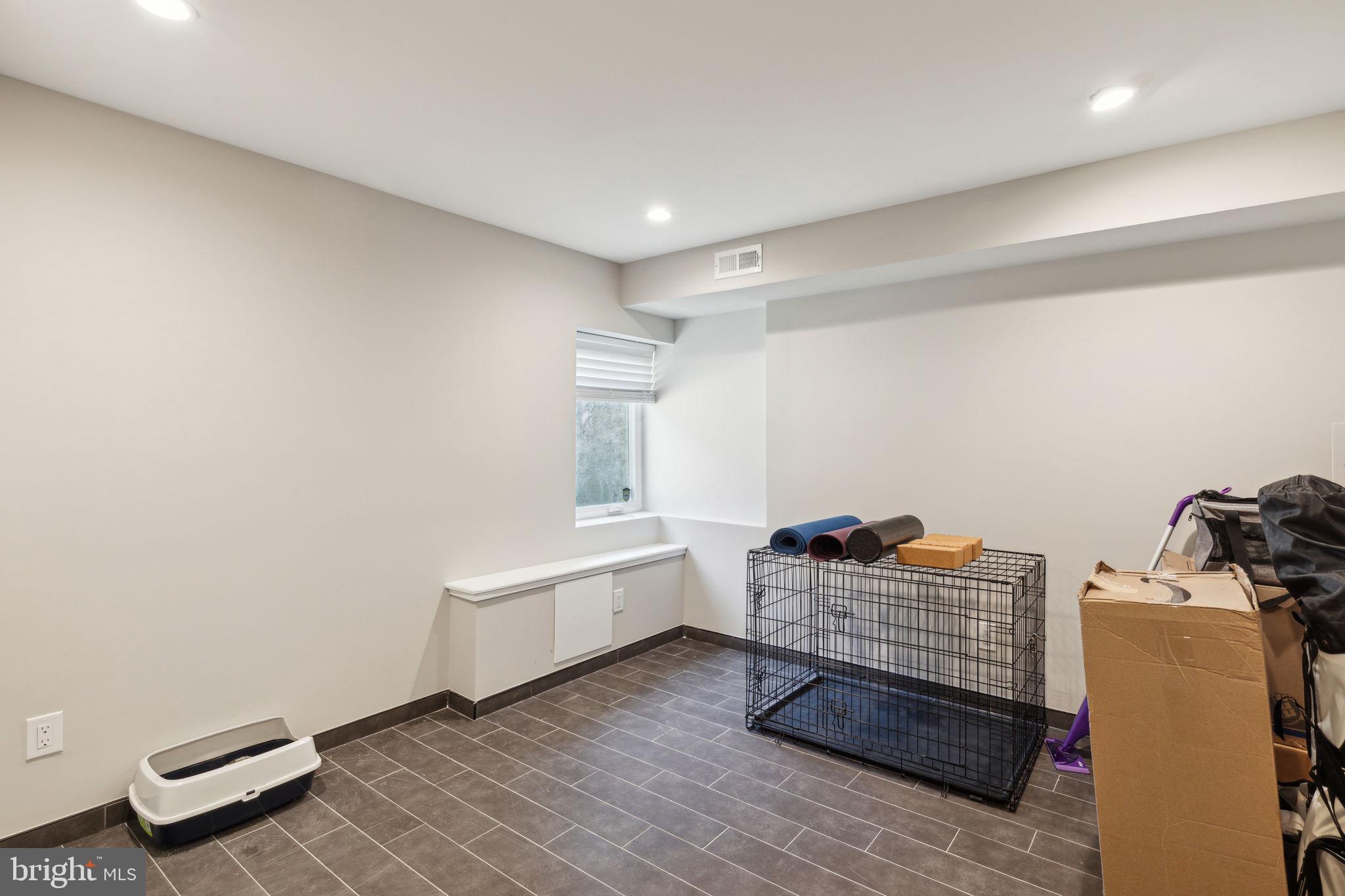 1510 N HOLLYWOOD STREET