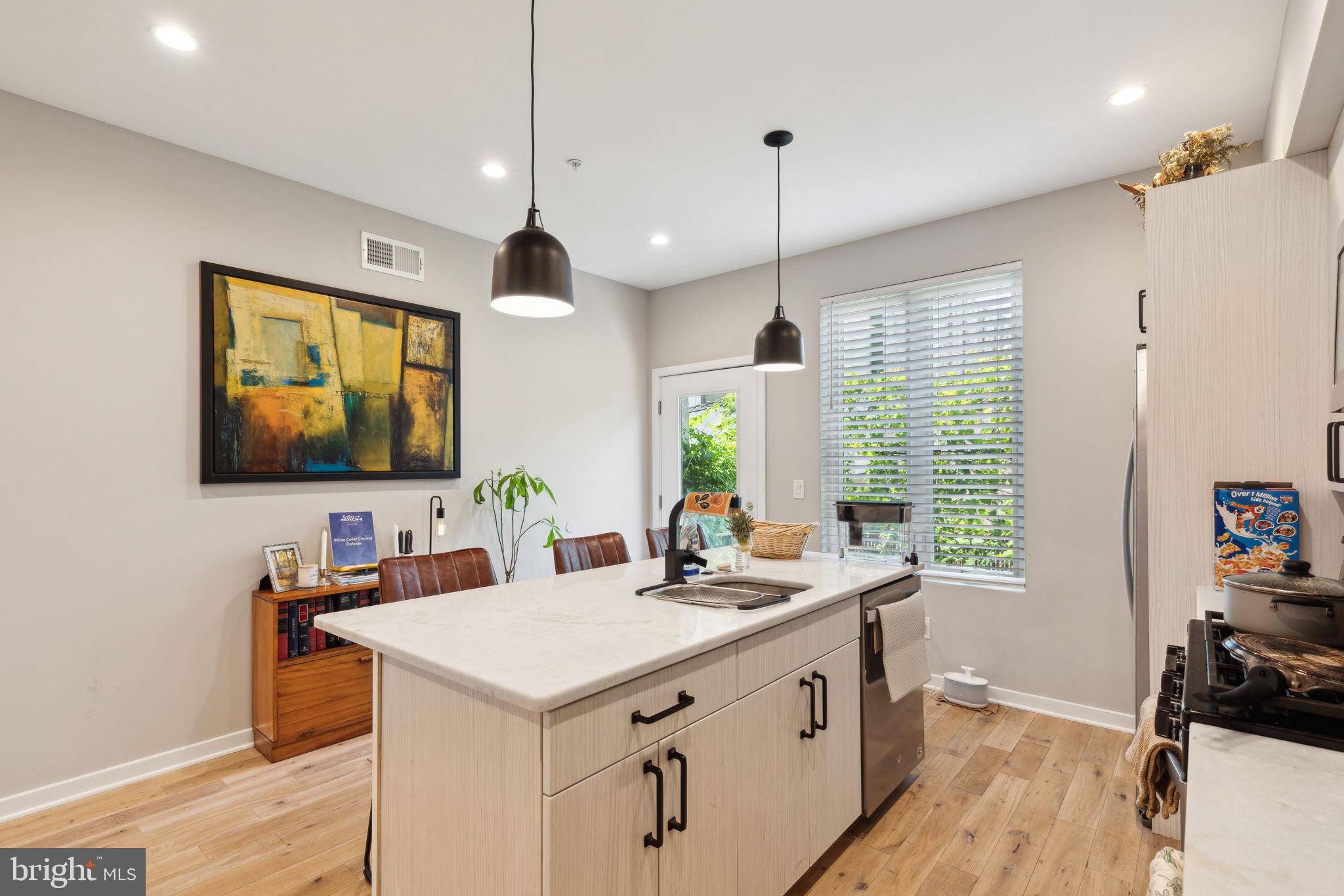 1510 N HOLLYWOOD STREET