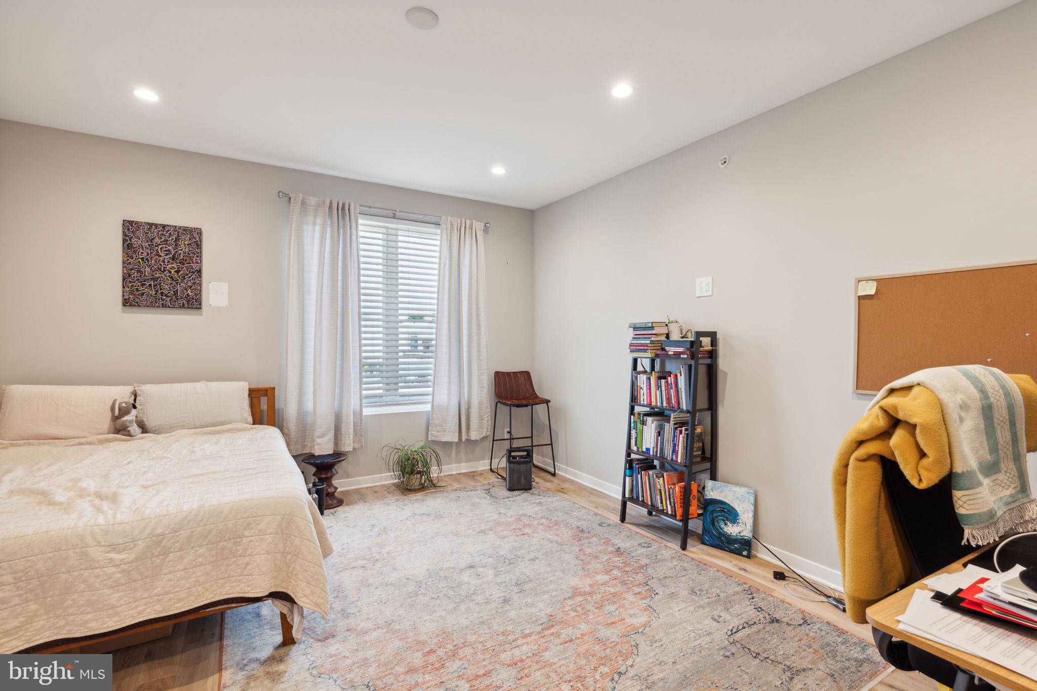 1510 N HOLLYWOOD STREET