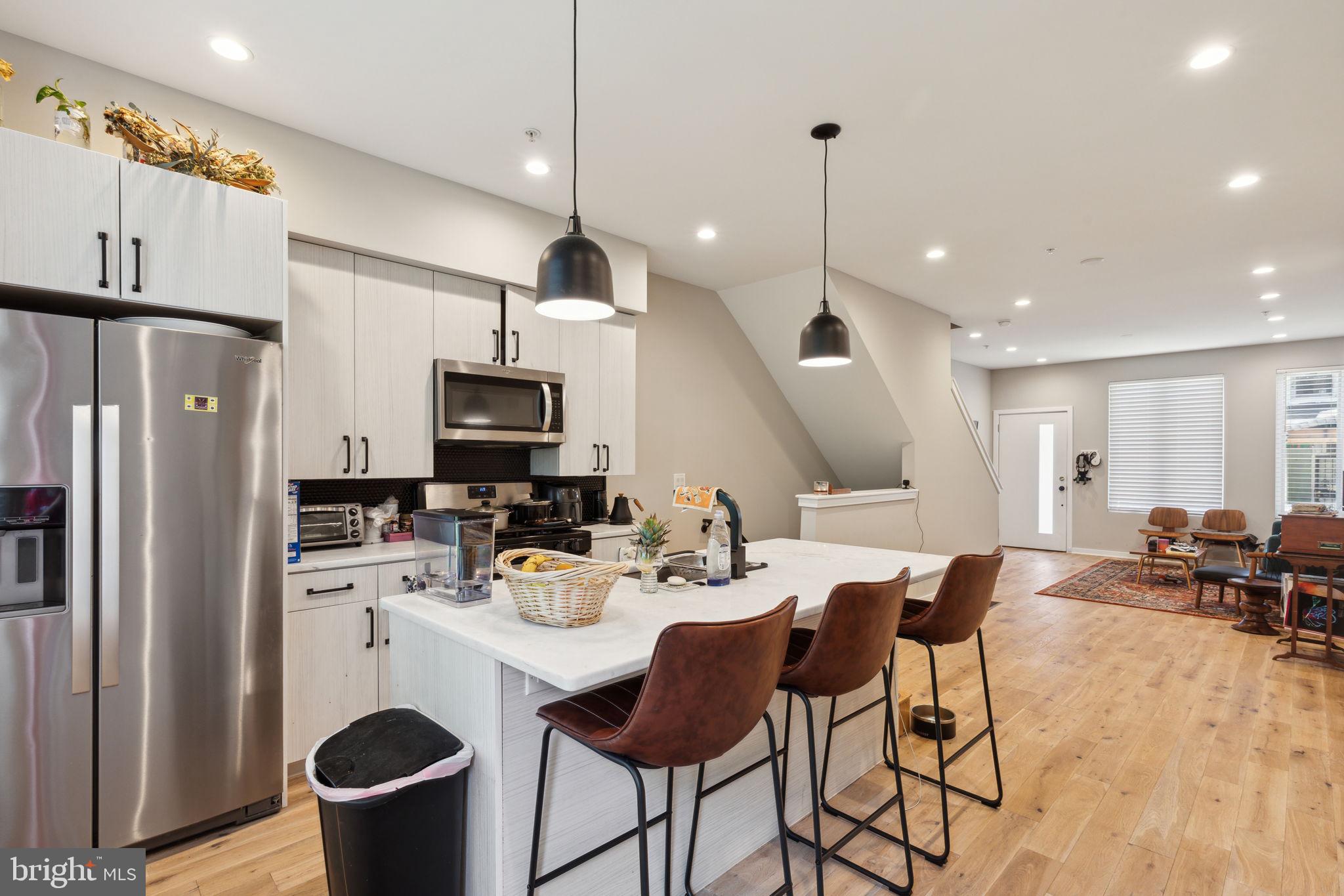 1510 N HOLLYWOOD STREET